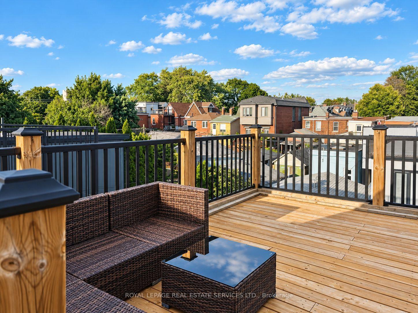 Photo 14 of Unit 3, 721 Gladstone Avenue, Toronto, Dovercourt-Wallace Emerson-Junction — HOMEH