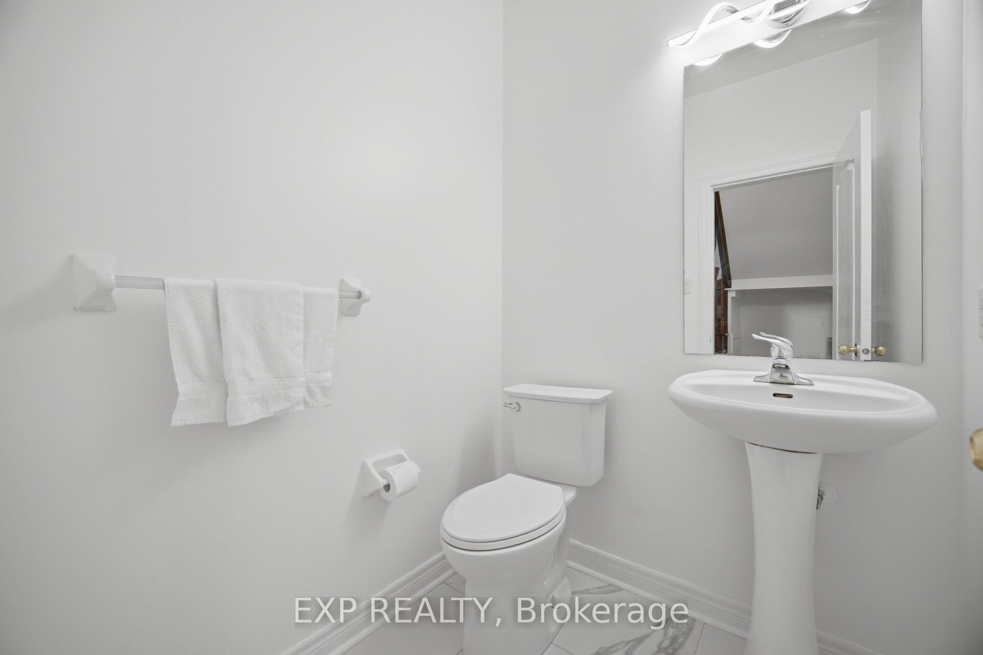 Photo 14 of 363 Holmes Crescent, Milton, Scott — HOMEH