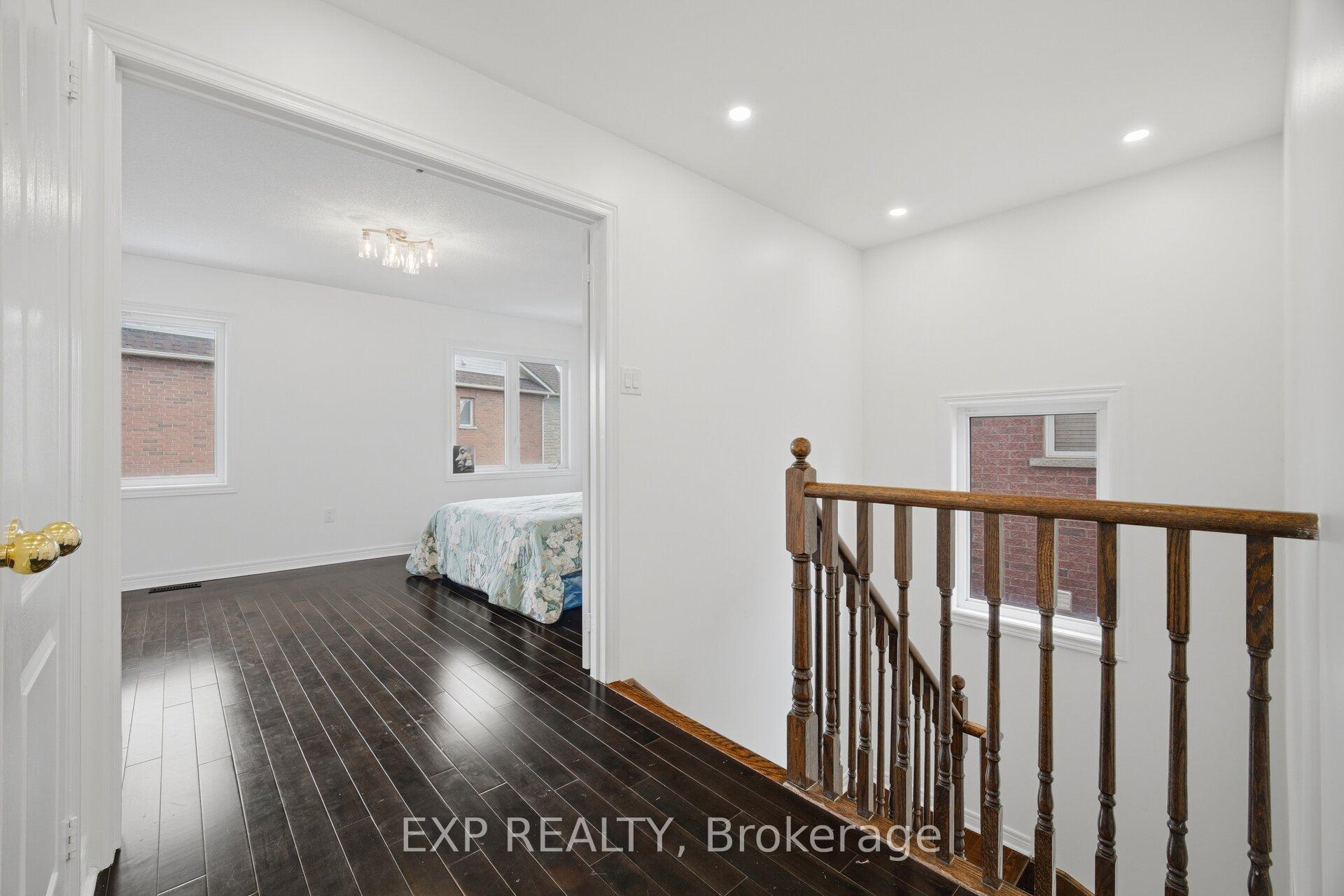 Photo 16 of 363 Holmes Crescent, Milton, Scott — HOMEH
