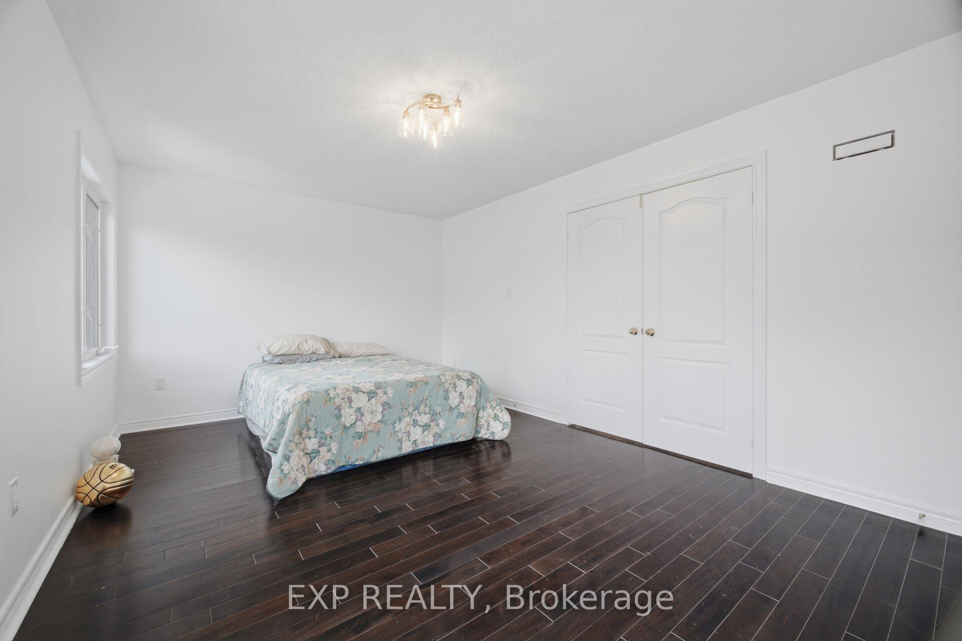 Photo 18 of 363 Holmes Crescent, Milton, Scott — HOMEH