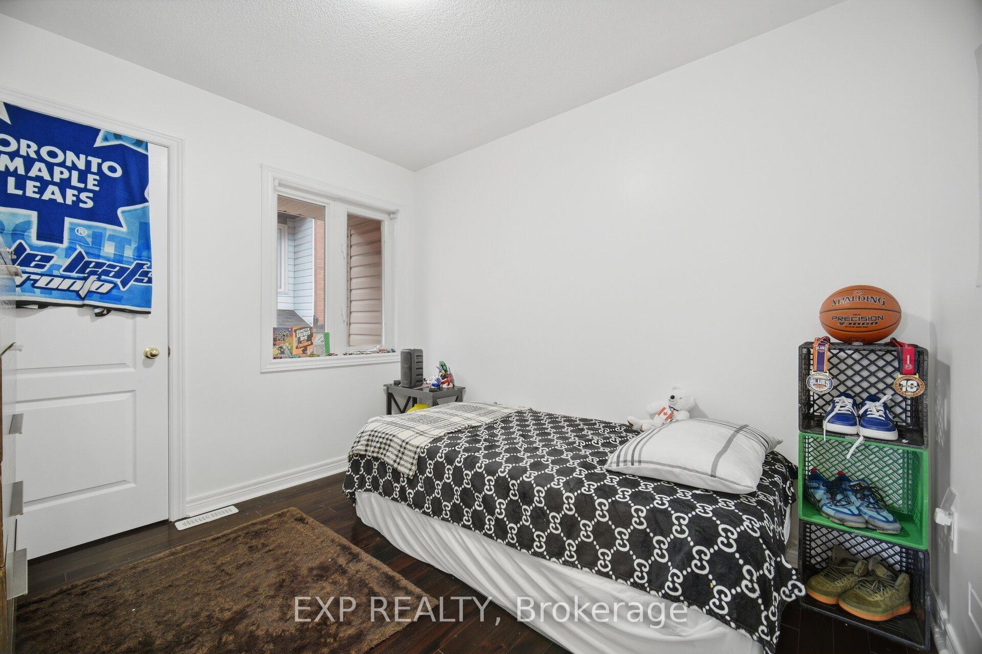Photo 25 of 363 Holmes Crescent, Milton, Scott — HOMEH
