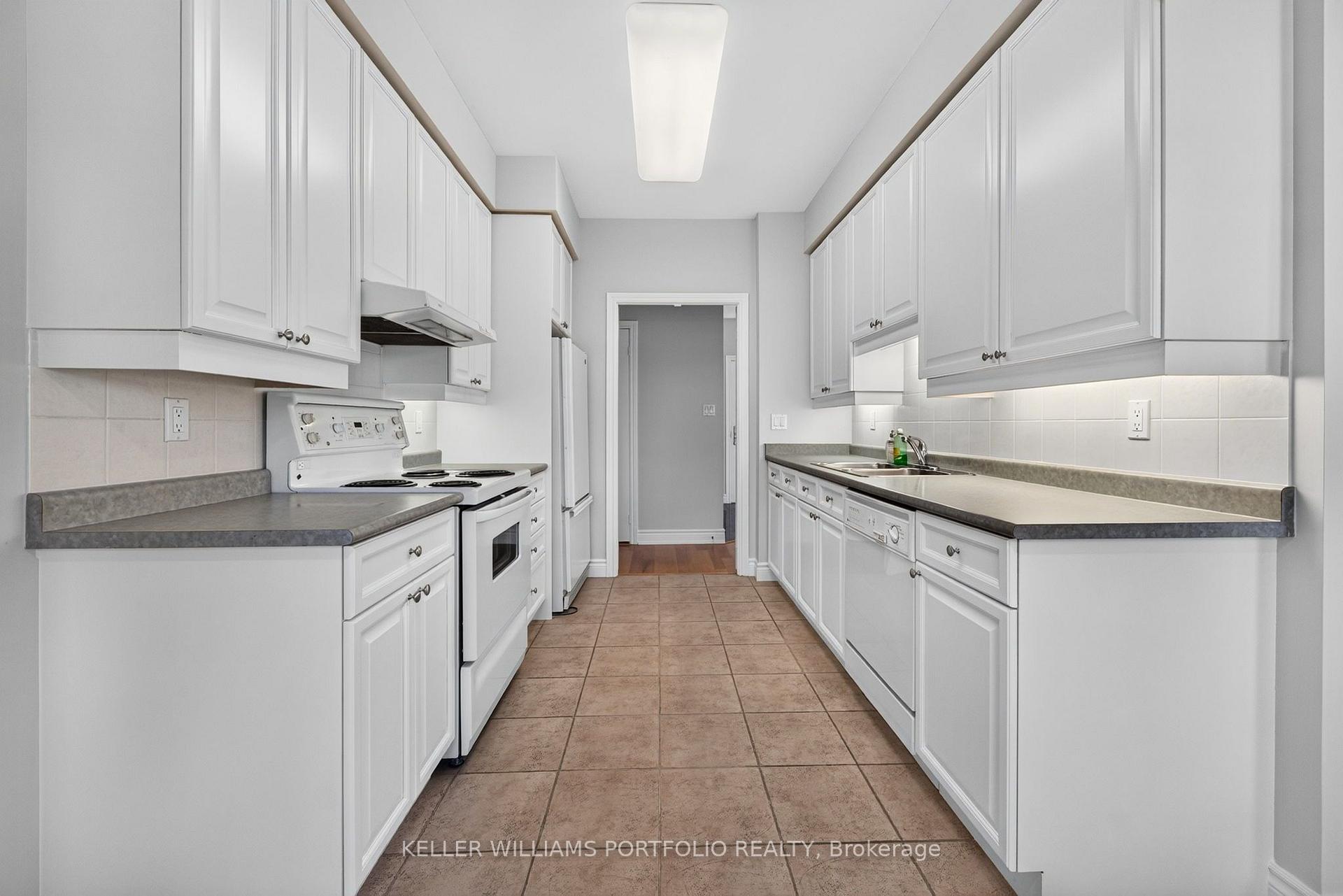 Photo 6 of Unit 509, 1 Lomond Drive, Etobicoke, Islington-City Centre West — HOMEH