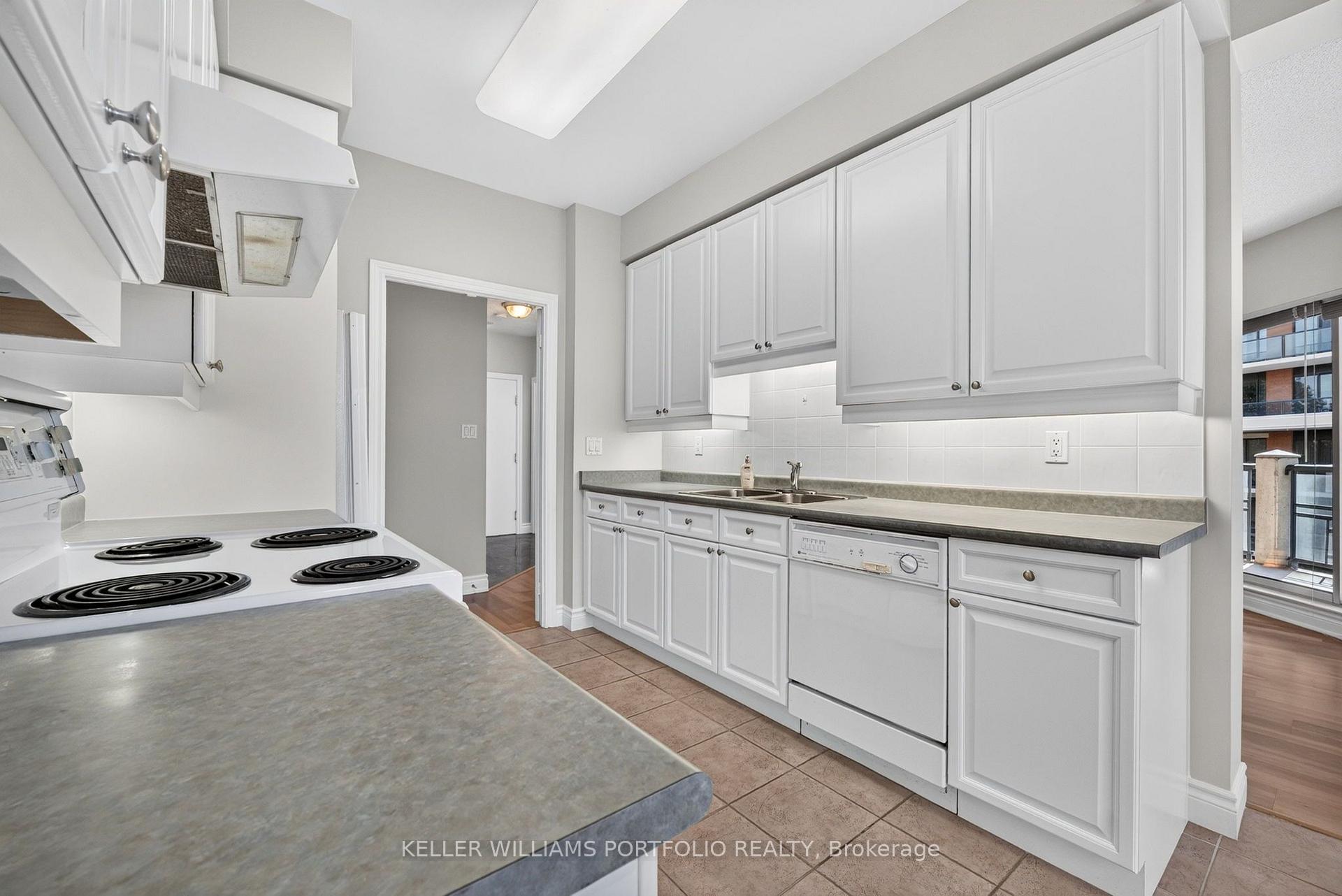 Photo 7 of Unit 509, 1 Lomond Drive, Etobicoke, Islington-City Centre West — HOMEH