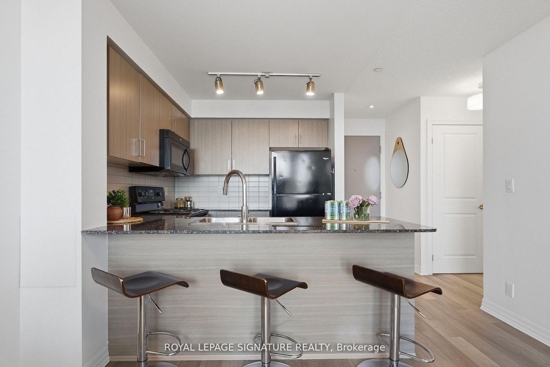 Photo 7 of Unit 1116, 80 Esther Lorrie Drive, Etobicoke, West Humber-Clairville — HOMEH