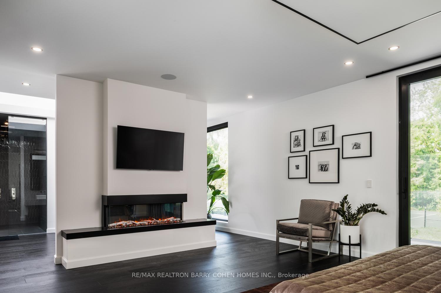 Photo 17 of 45 Park Lane Circle, North York, Bridle Path-Sunnybrook-York Mills — HOMEH