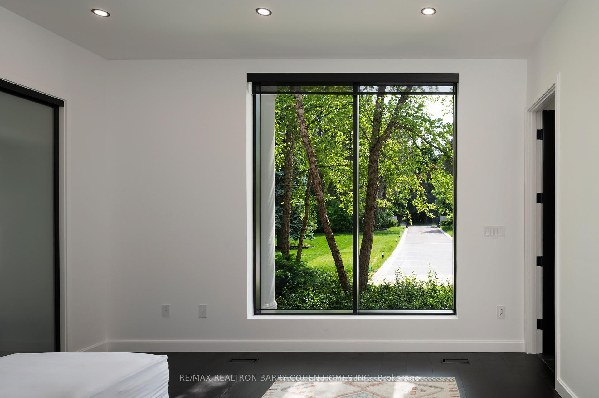 Photo 23 of 45 Park Lane Circle, North York, Bridle Path-Sunnybrook-York Mills — HOMEH