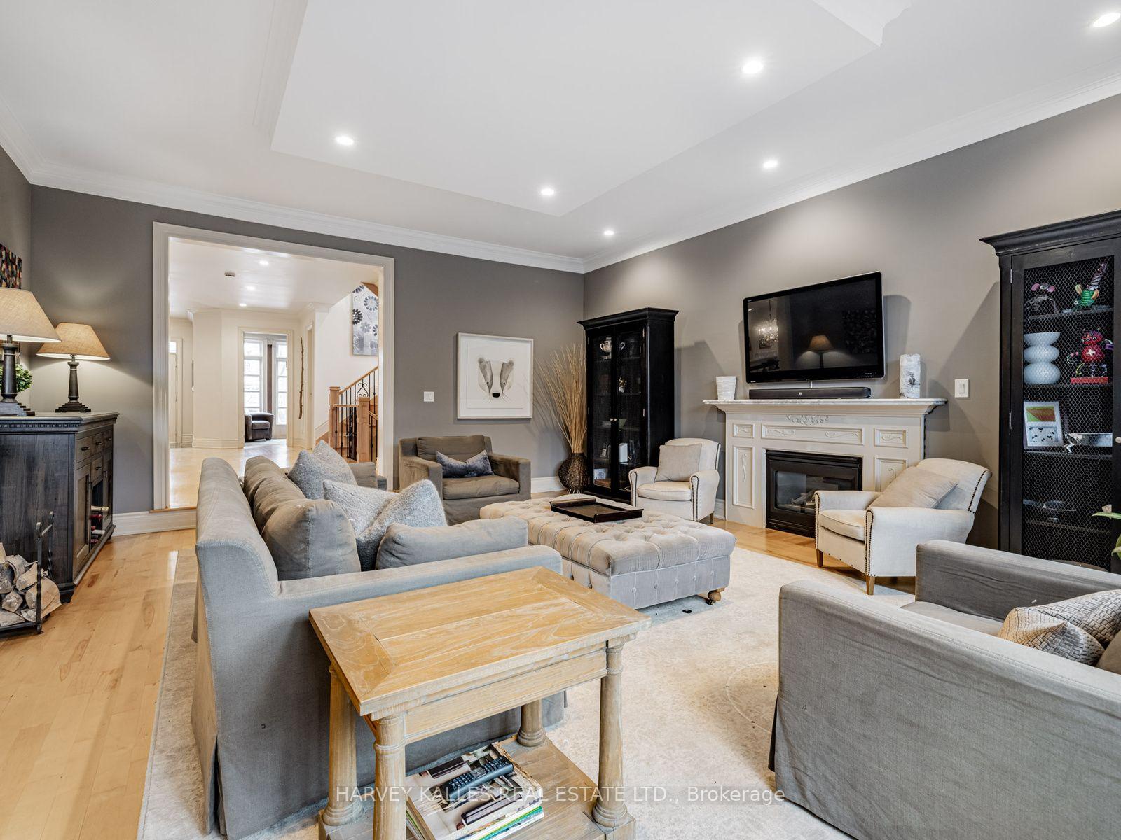 Photo 27 of 55 Viewmount Avenue, Toronto, Englemount-Lawrence — HOMEH