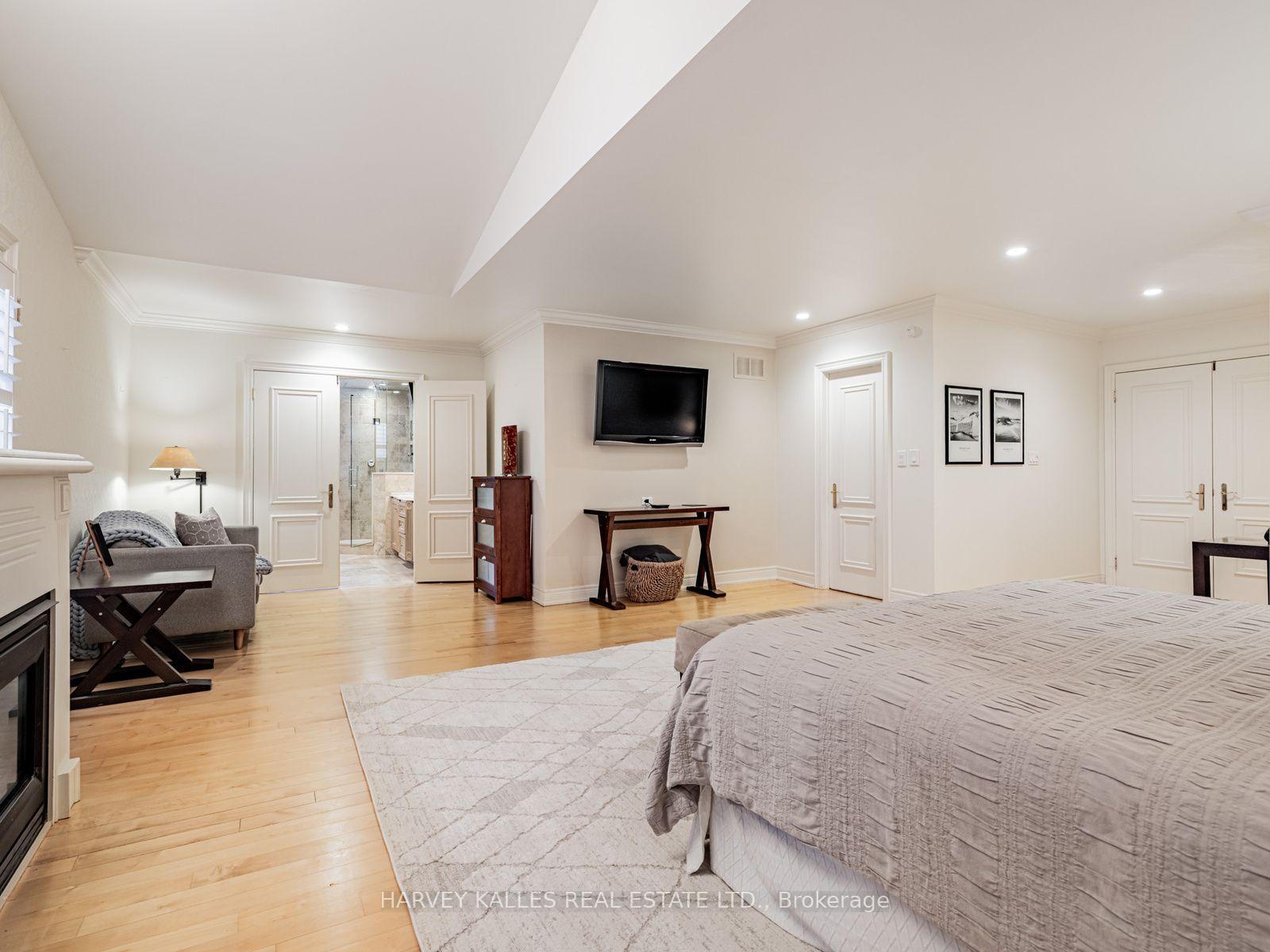 Photo 57 of 55 Viewmount Avenue, Toronto, Englemount-Lawrence — HOMEH