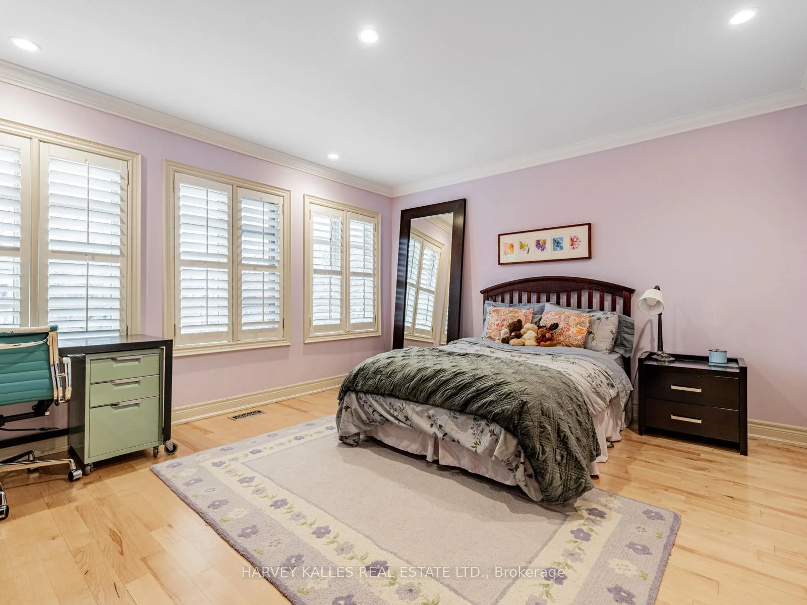 Photo 52 of 55 Viewmount Avenue, Toronto, Englemount-Lawrence — HOMEH