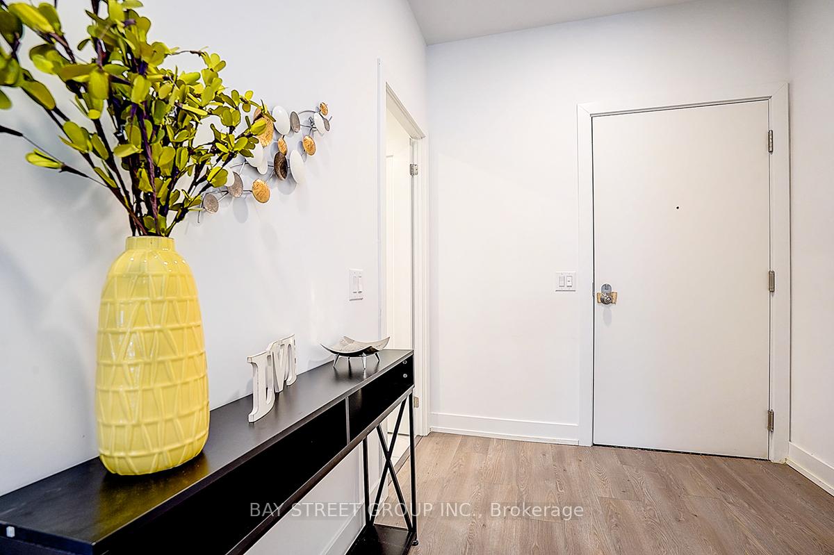 Photo 8 of Unit 201, 9 Clegg Road, Markham, Unionville — HOMEH