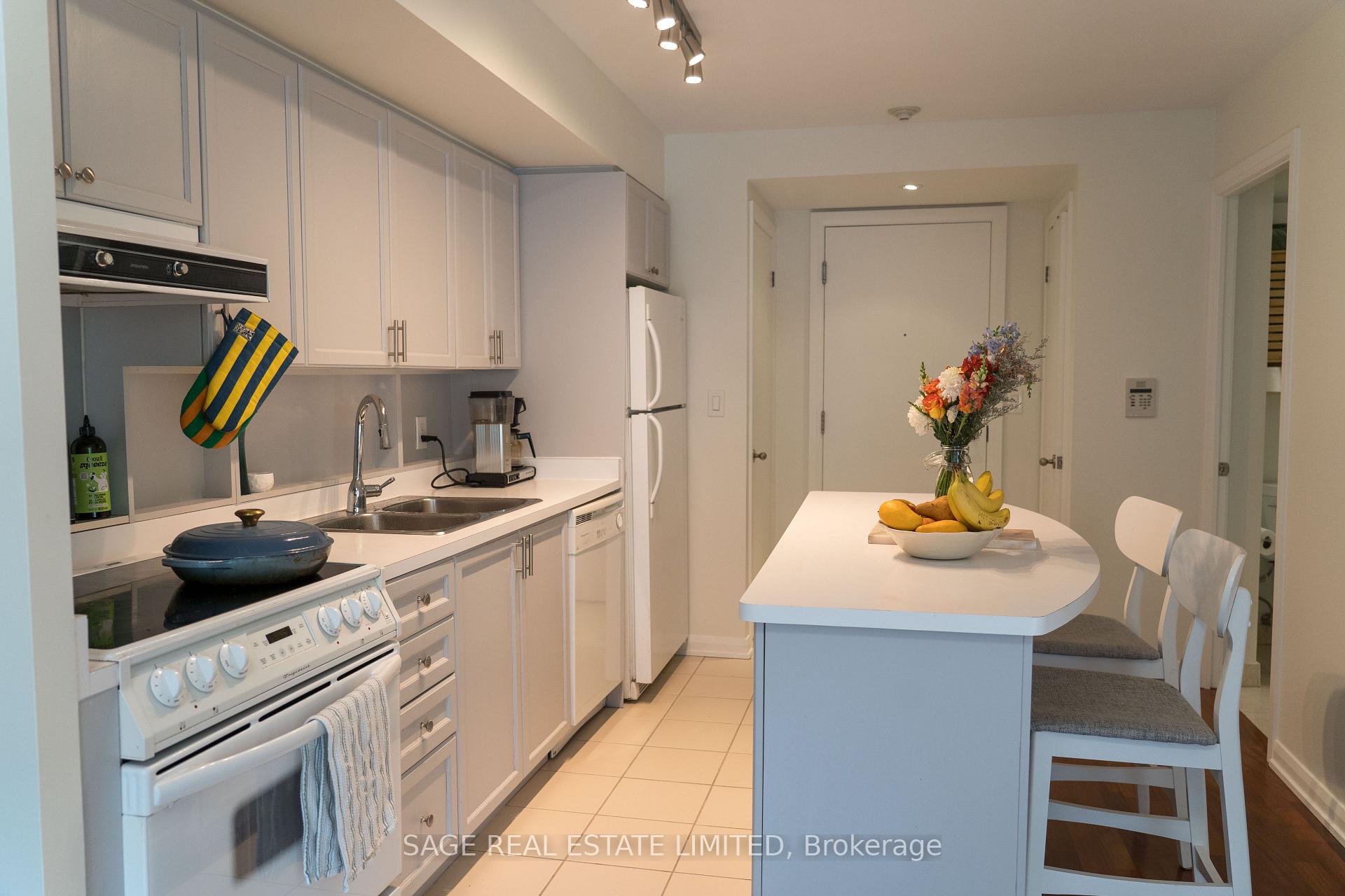 Photo 3 of Unit 209, 18 Beverley Street, Toronto, Kensington-Chinatown — HOMEH