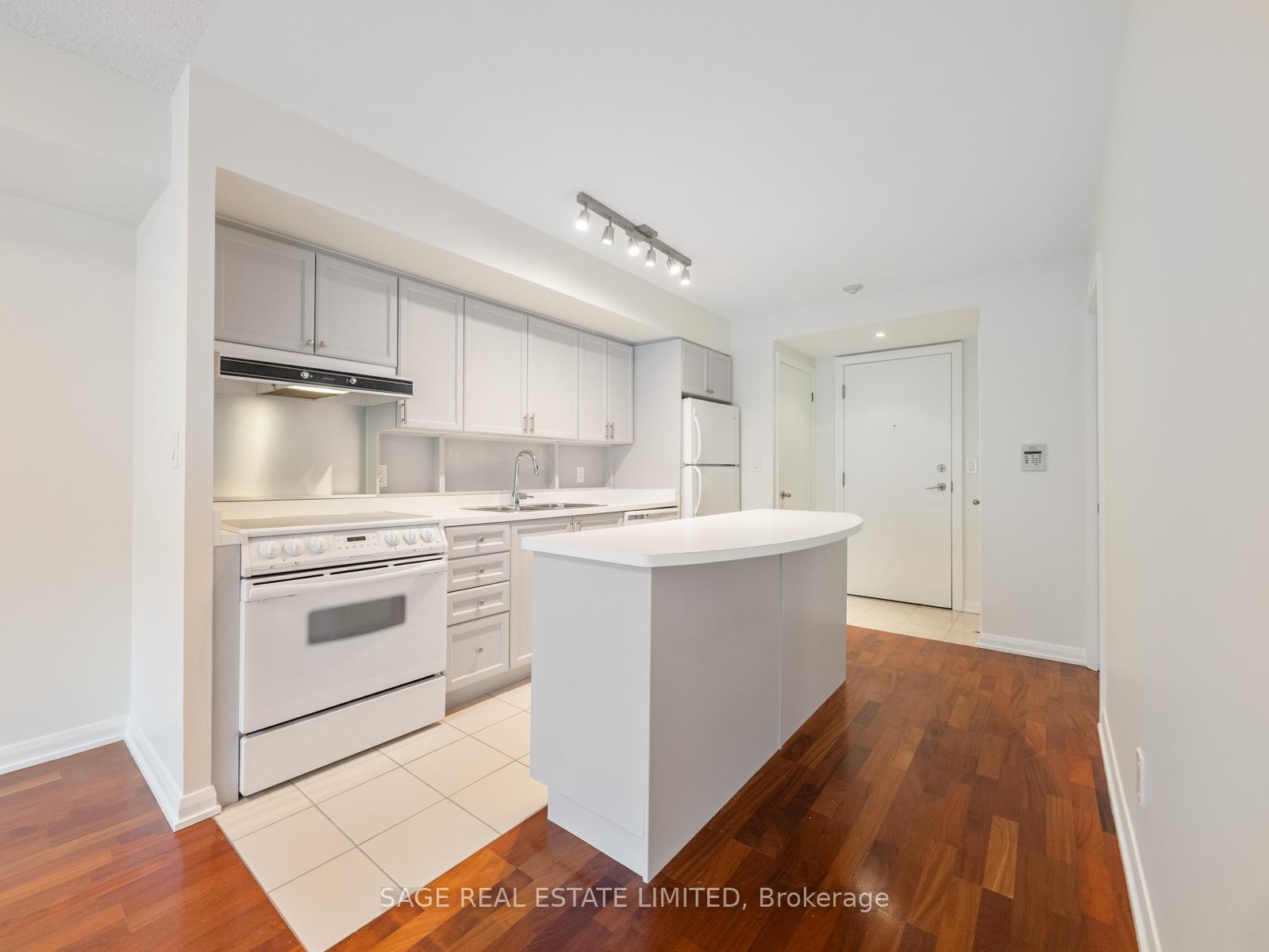 Photo 4 of Unit 209, 18 Beverley Street, Toronto, Kensington-Chinatown — HOMEH