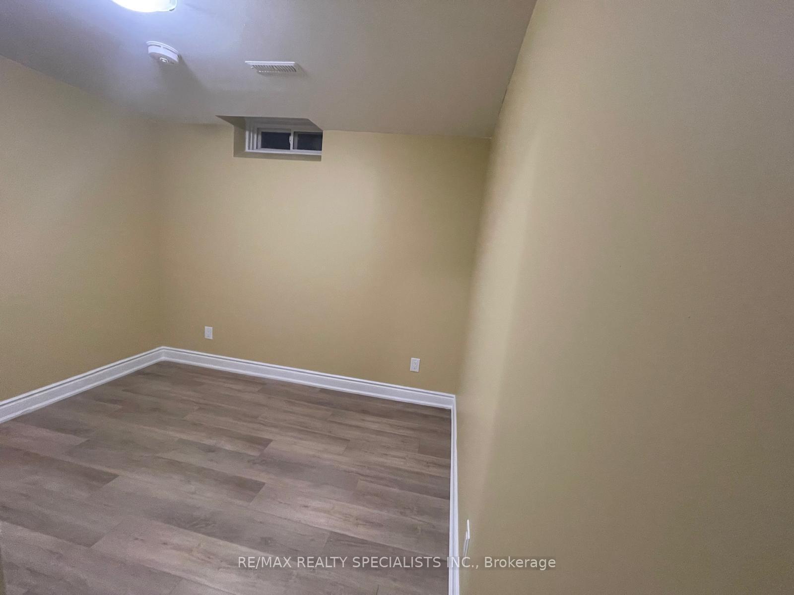 Photo 4 of Unit BSMNT, 4549 Longmoor Road, Mississauga, Central Erin Mills — HOMEH