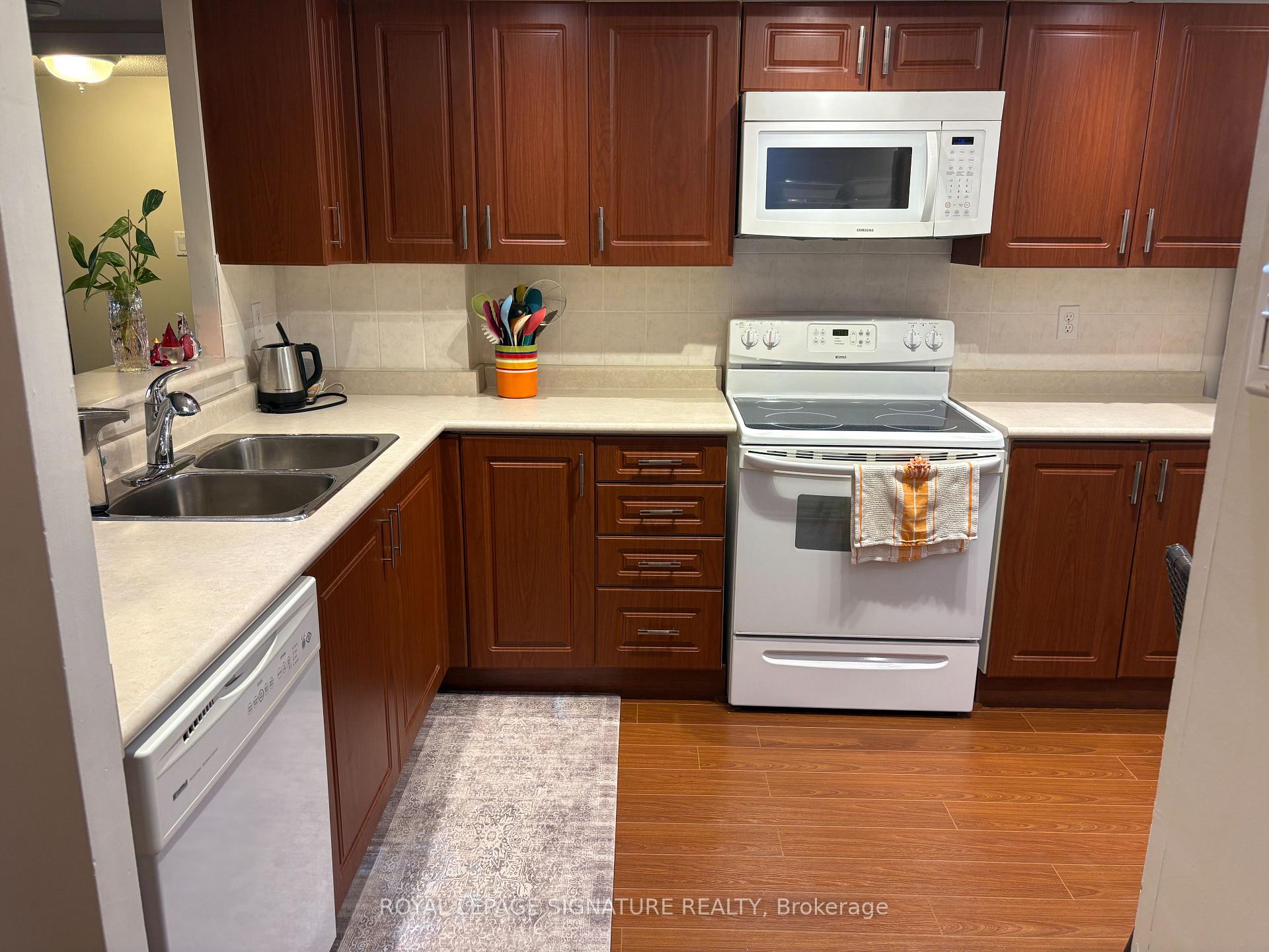 Photo 6 of Unit 607, 4727 Sheppard Avenue E, Scarborough, Agincourt South-Malvern West — HOMEH