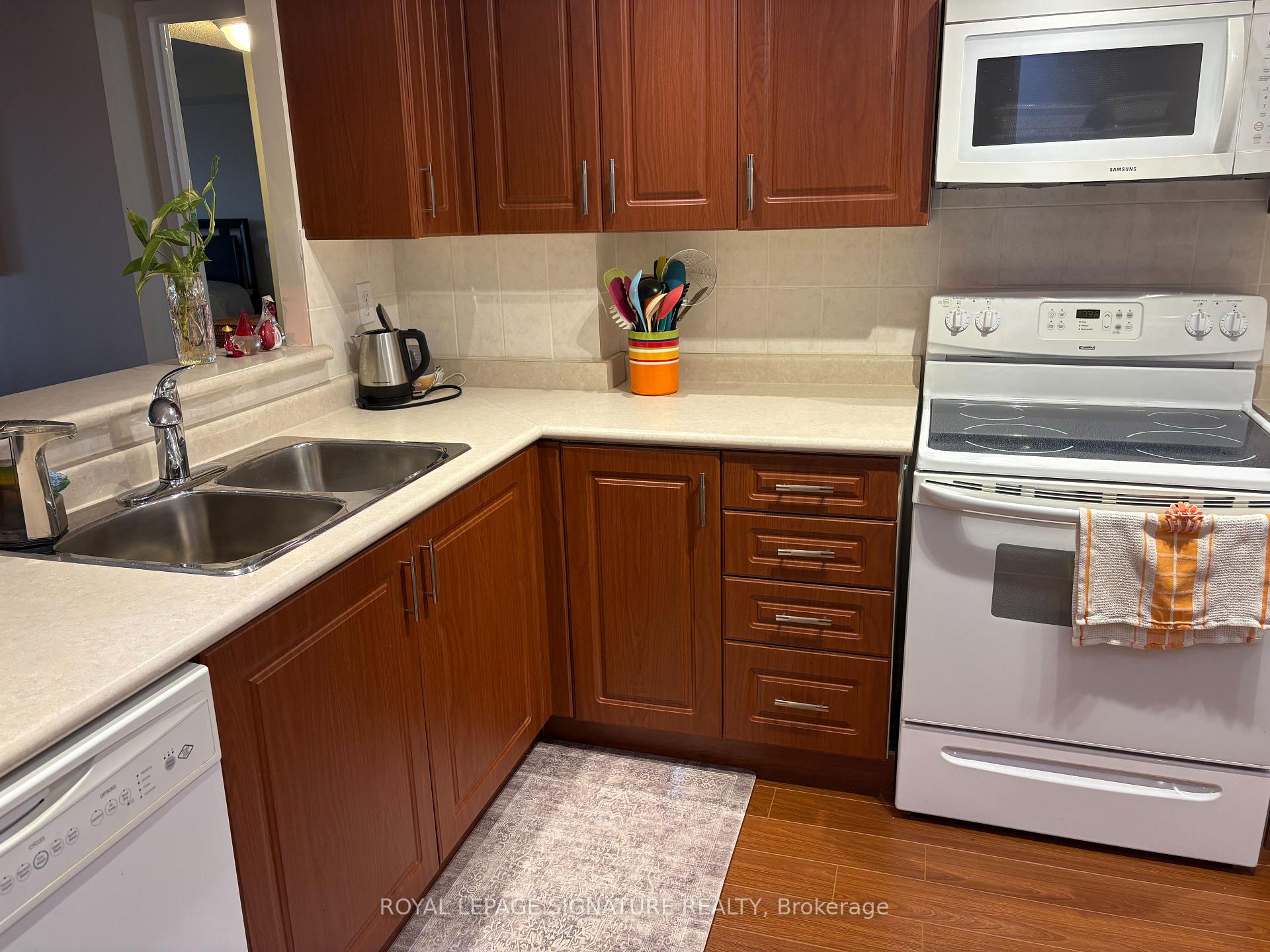 Photo 9 of Unit 607, 4727 Sheppard Avenue E, Scarborough, Agincourt South-Malvern West — HOMEH
