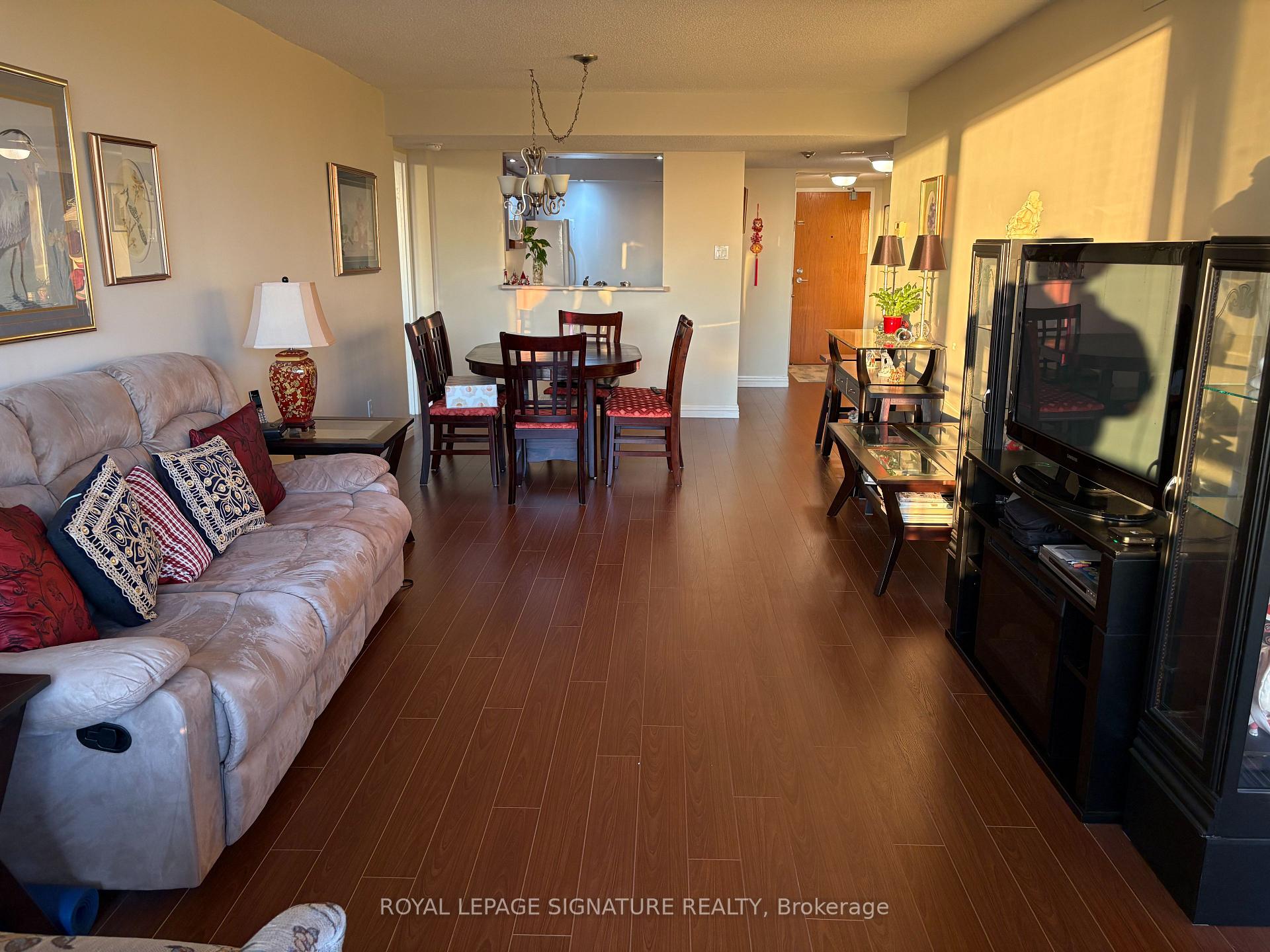 Photo 10 of Unit 607, 4727 Sheppard Avenue E, Scarborough, Agincourt South-Malvern West — HOMEH