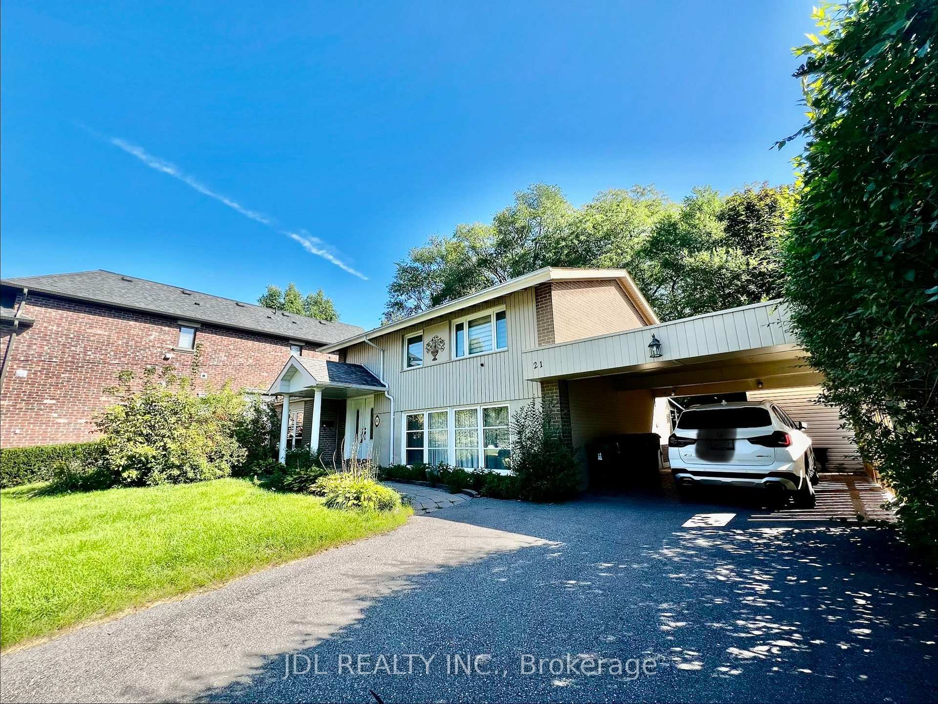 Photo 1 of 21 Rialto Drive, North York, Parkwoods-Donalda — HOMEH