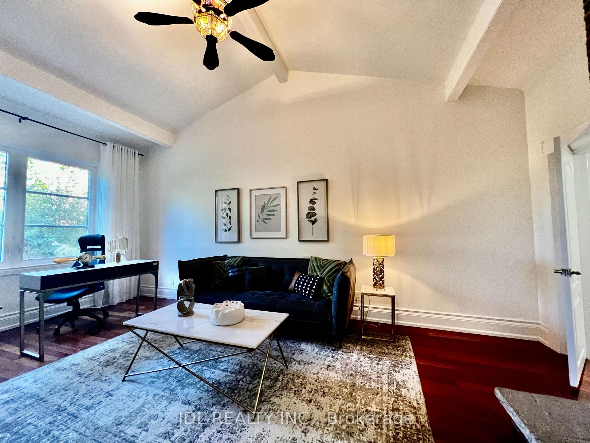 Photo 8 of 21 Rialto Drive, North York, Parkwoods-Donalda — HOMEH