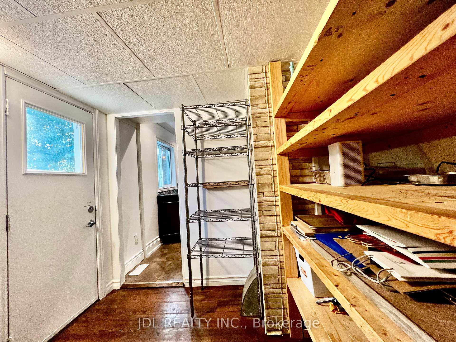 Photo 11 of 21 Rialto Drive, North York, Parkwoods-Donalda — HOMEH