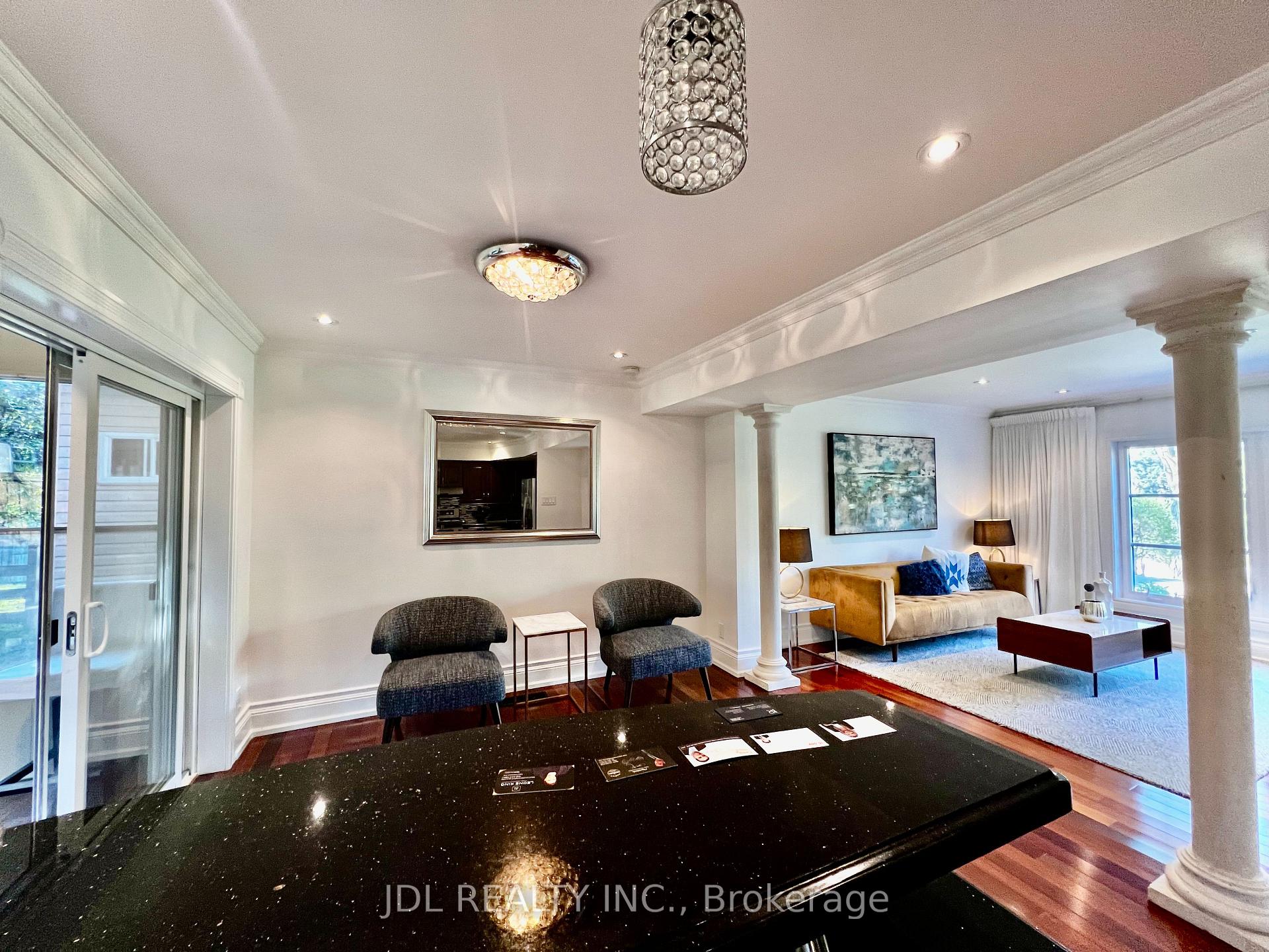 Photo 13 of 21 Rialto Drive, North York, Parkwoods-Donalda — HOMEH