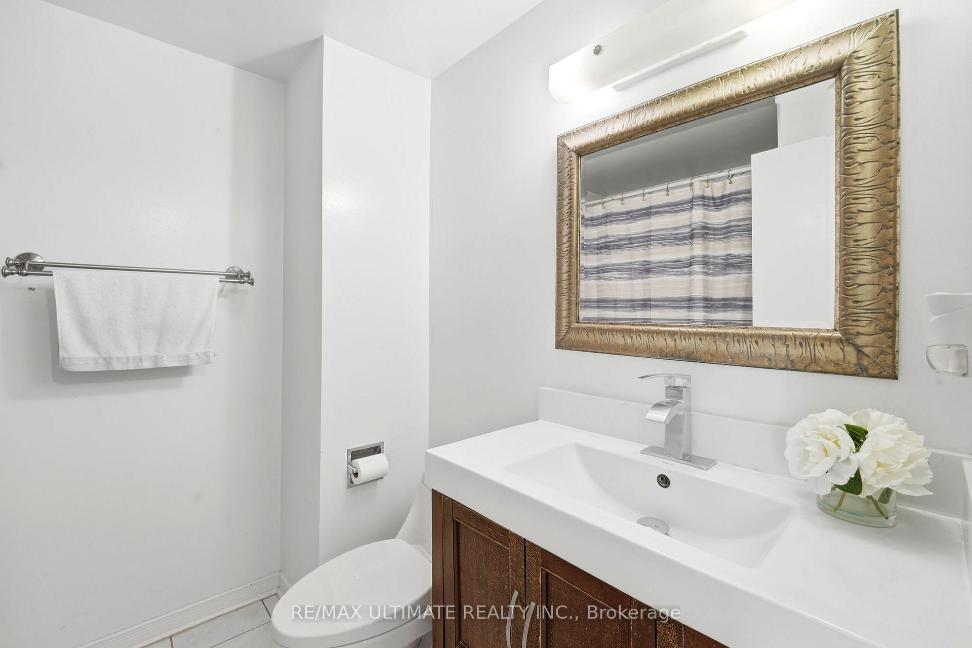 Photo 30 of 37 Cathy Jean Crescent, Etobicoke, Mount Olive-Silverstone-Jamestown — HOMEH