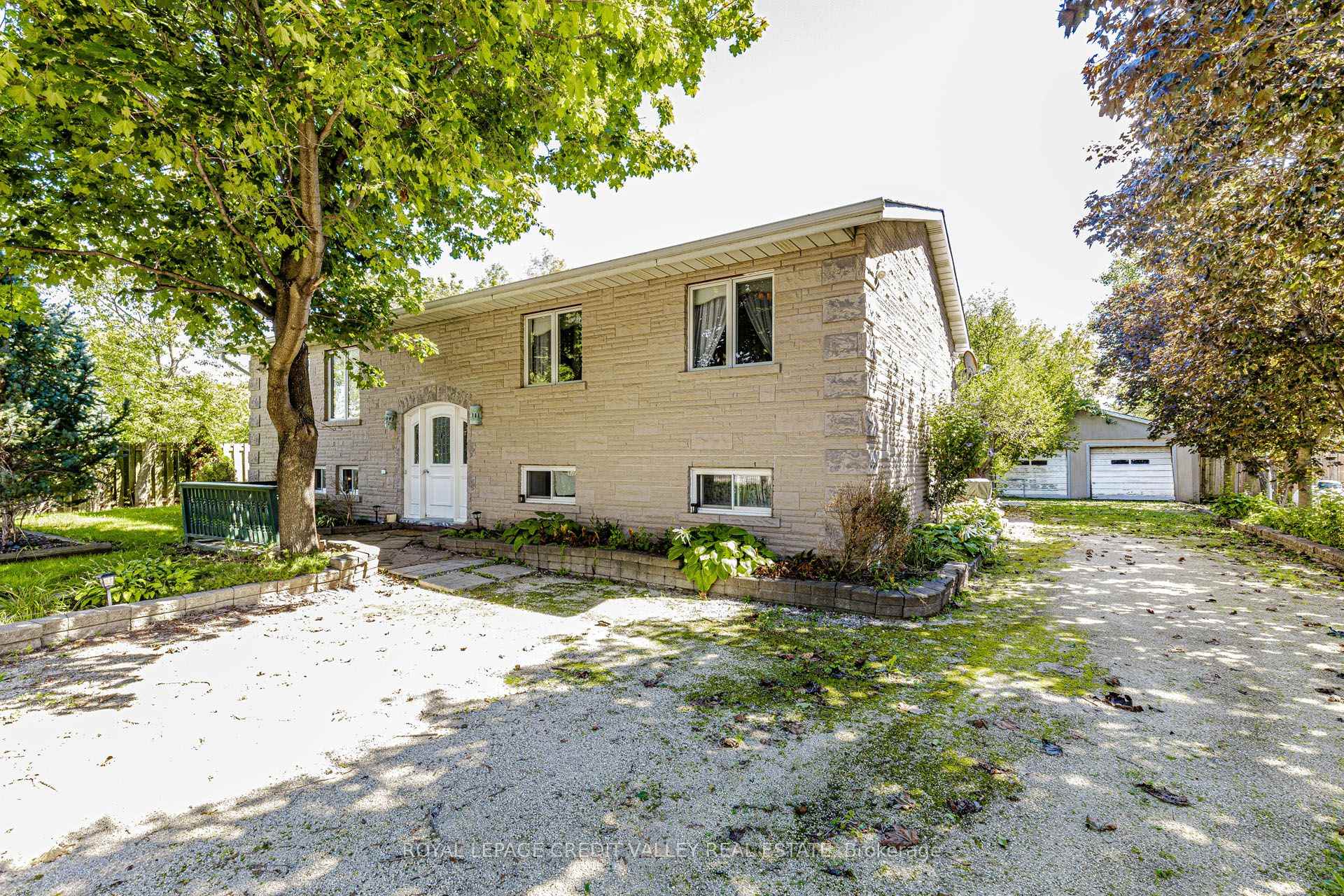 Photo 2 of 5945 King Street, Caledon, Rural Caledon — HOMEH