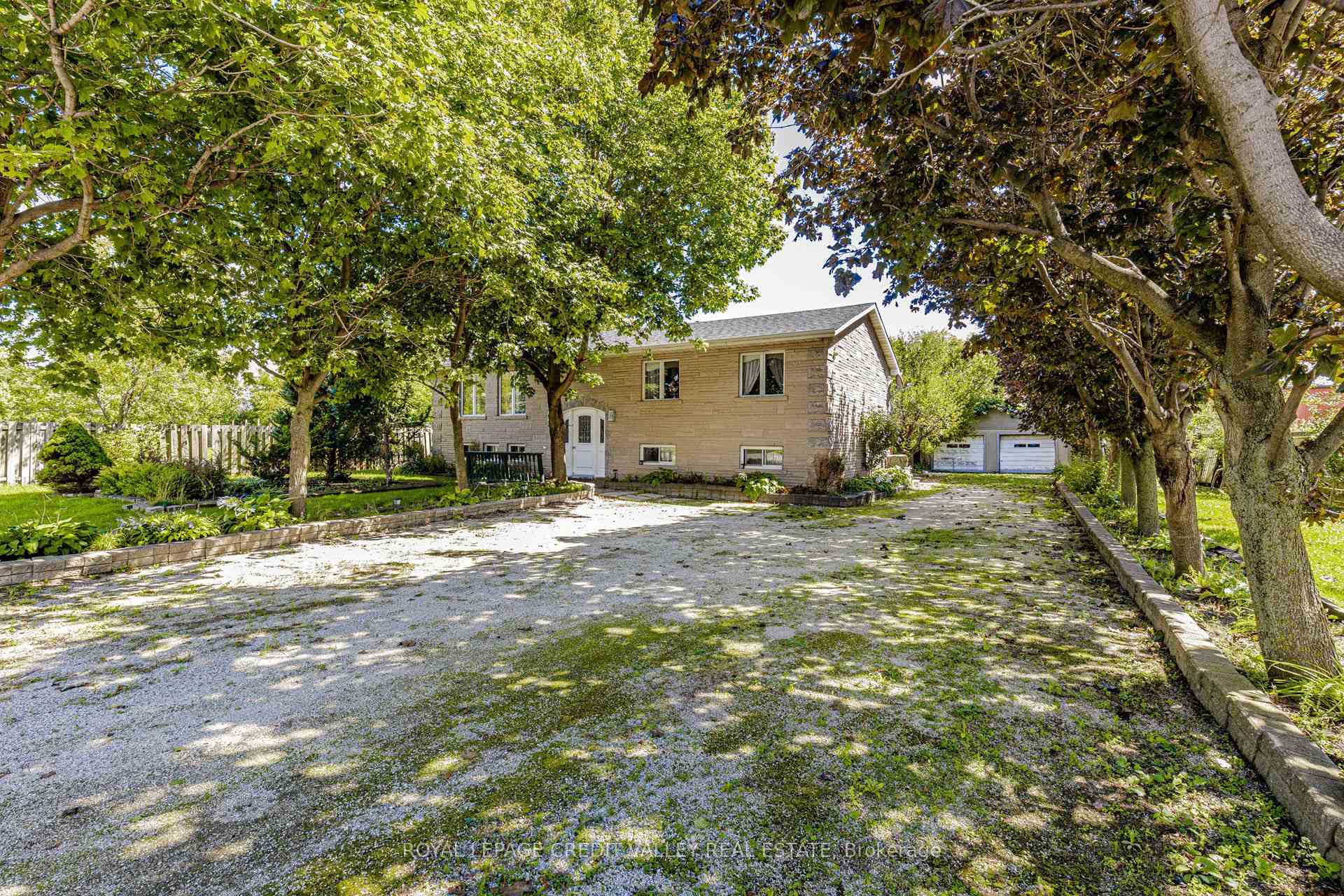 Photo 3 of 5945 King Street, Caledon, Rural Caledon — HOMEH