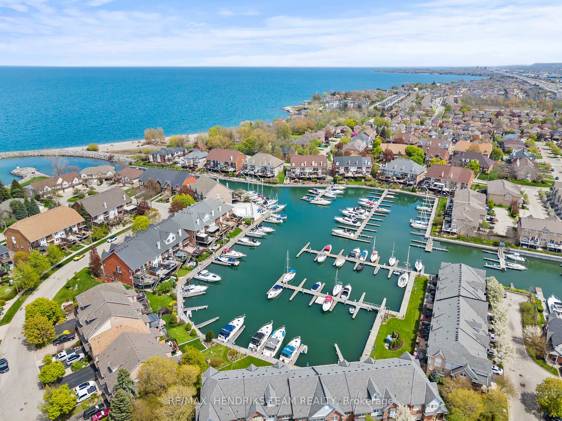 Photo 3 of 5 Harbour Drive, Hamilton, Lakeshore — HOMEH