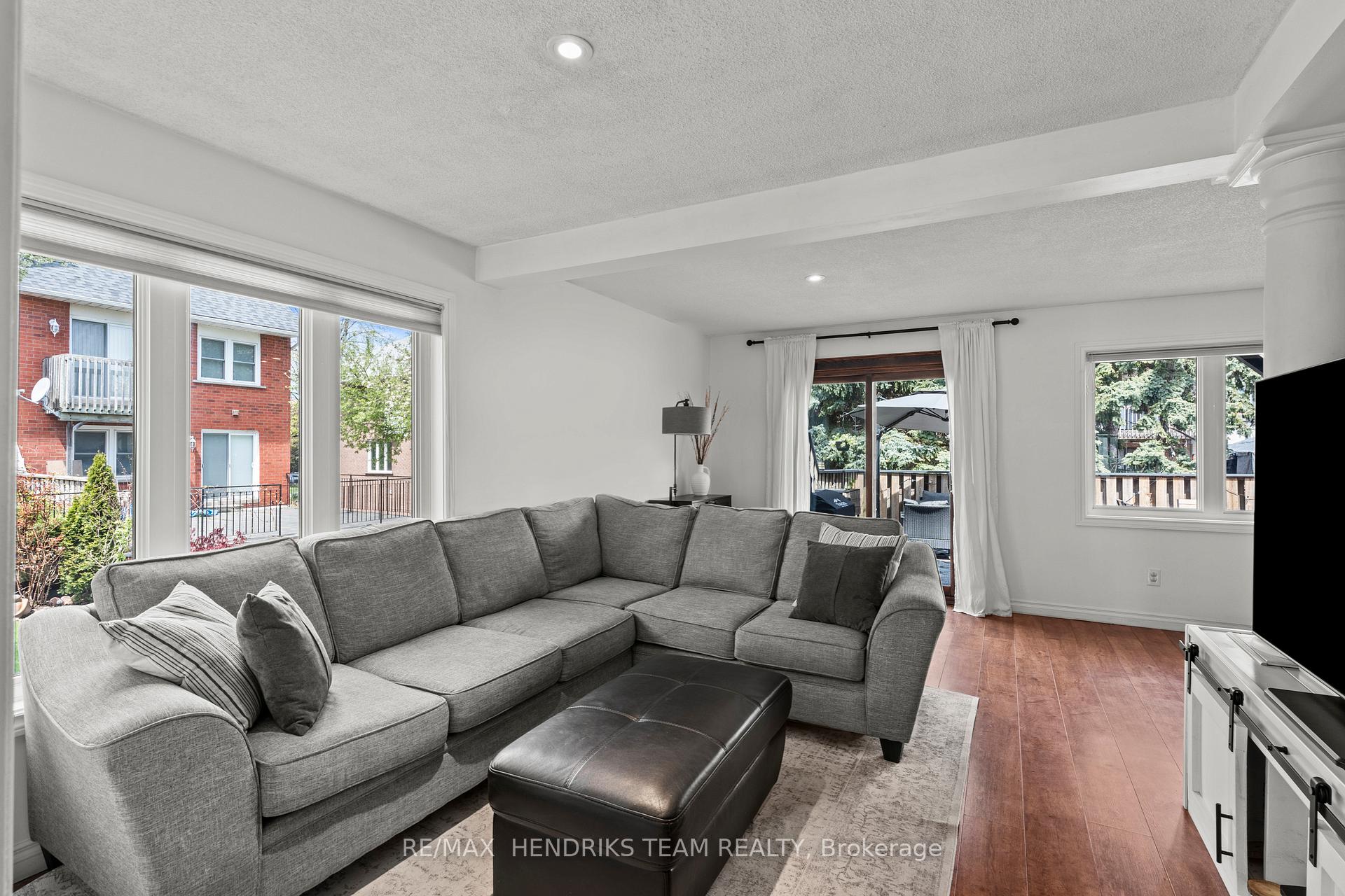 Photo 11 of 5 Harbour Drive, Hamilton, Lakeshore — HOMEH