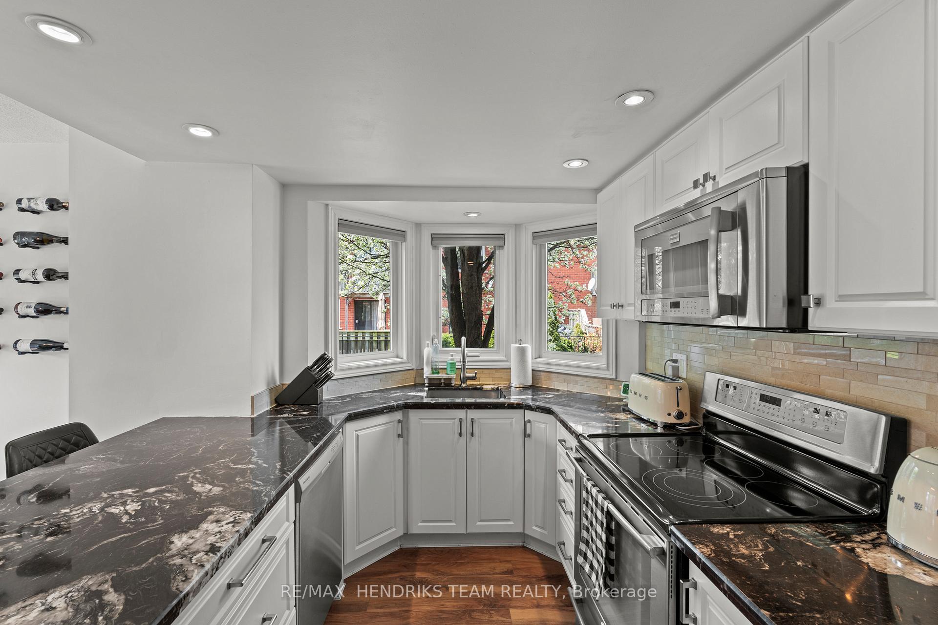Photo 15 of 5 Harbour Drive, Hamilton, Lakeshore — HOMEH
