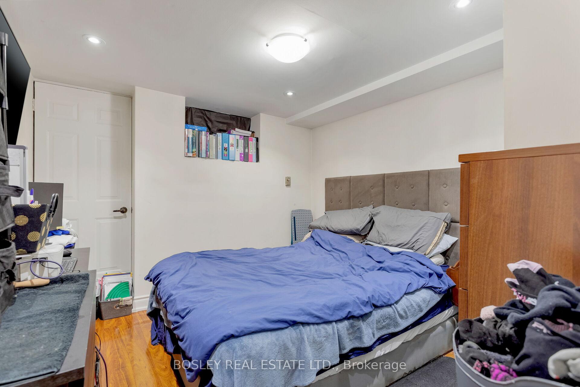 Photo 35 of 123 Seaton Street, Toronto, Moss Park — HOMEH