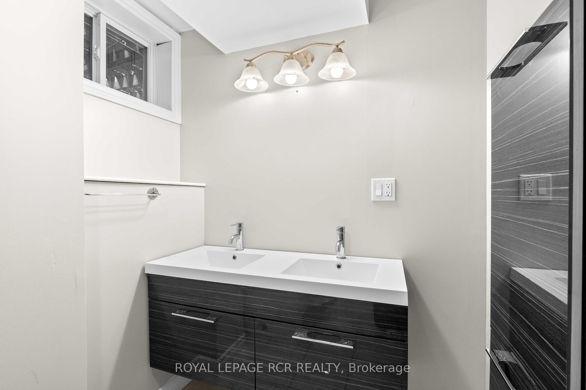 Photo 12 of 94 Morgandale Crescent, Orangeville — HOMEH