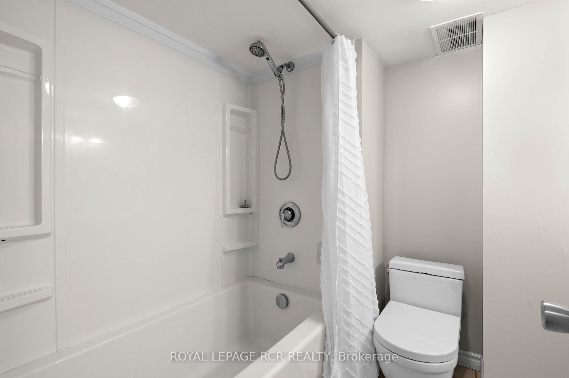 Photo 13 of 94 Morgandale Crescent, Orangeville — HOMEH