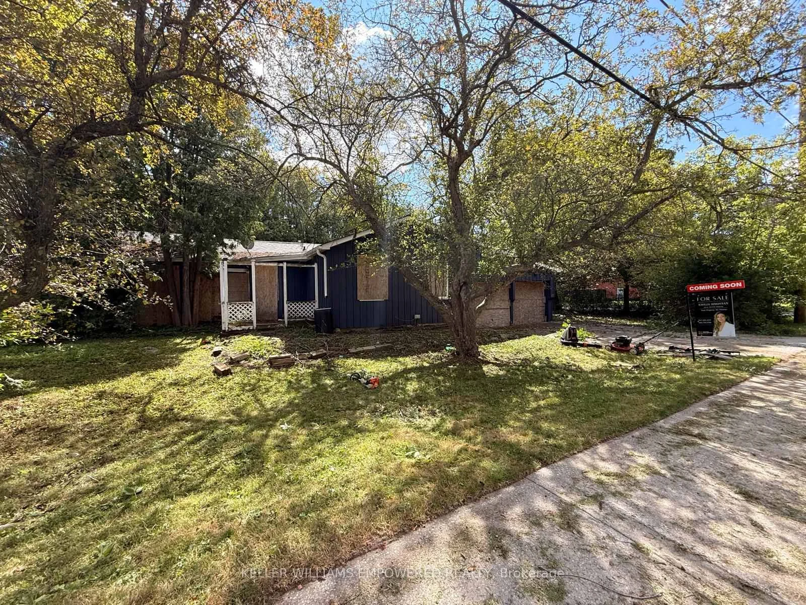 Photo 3 of 230 Rumble Avenue, Richmond Hill, Mill Pond — HOMEH