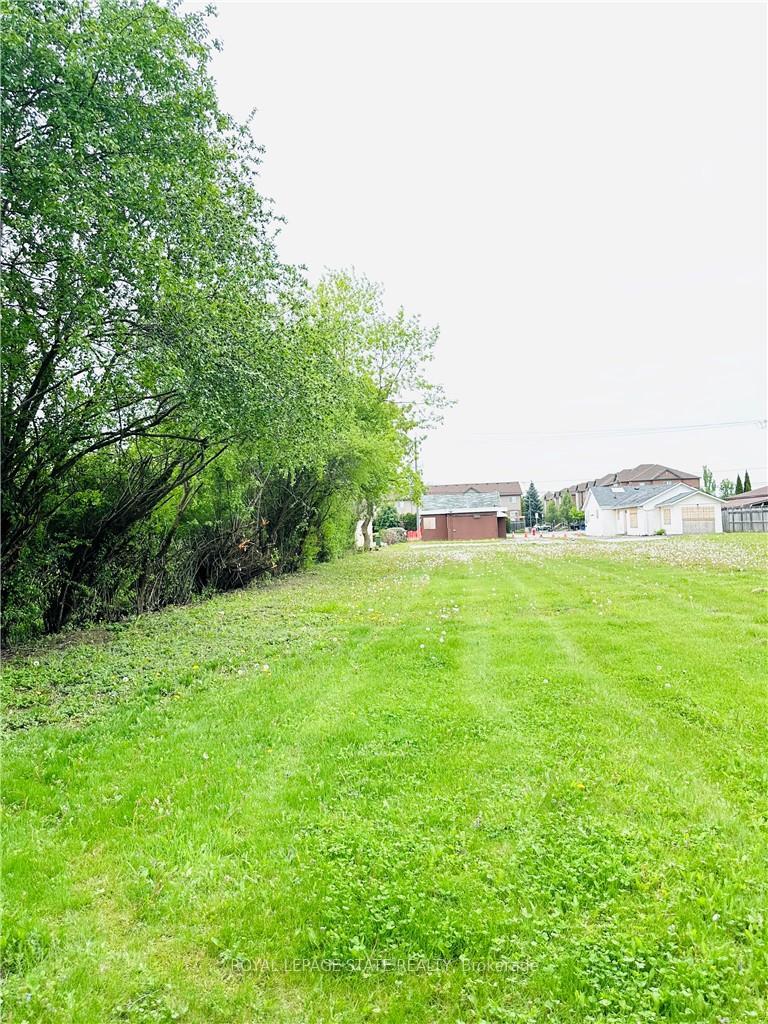 Photo 5 of 146 Green Road, Hamilton, Stoney Creek — HOMEH