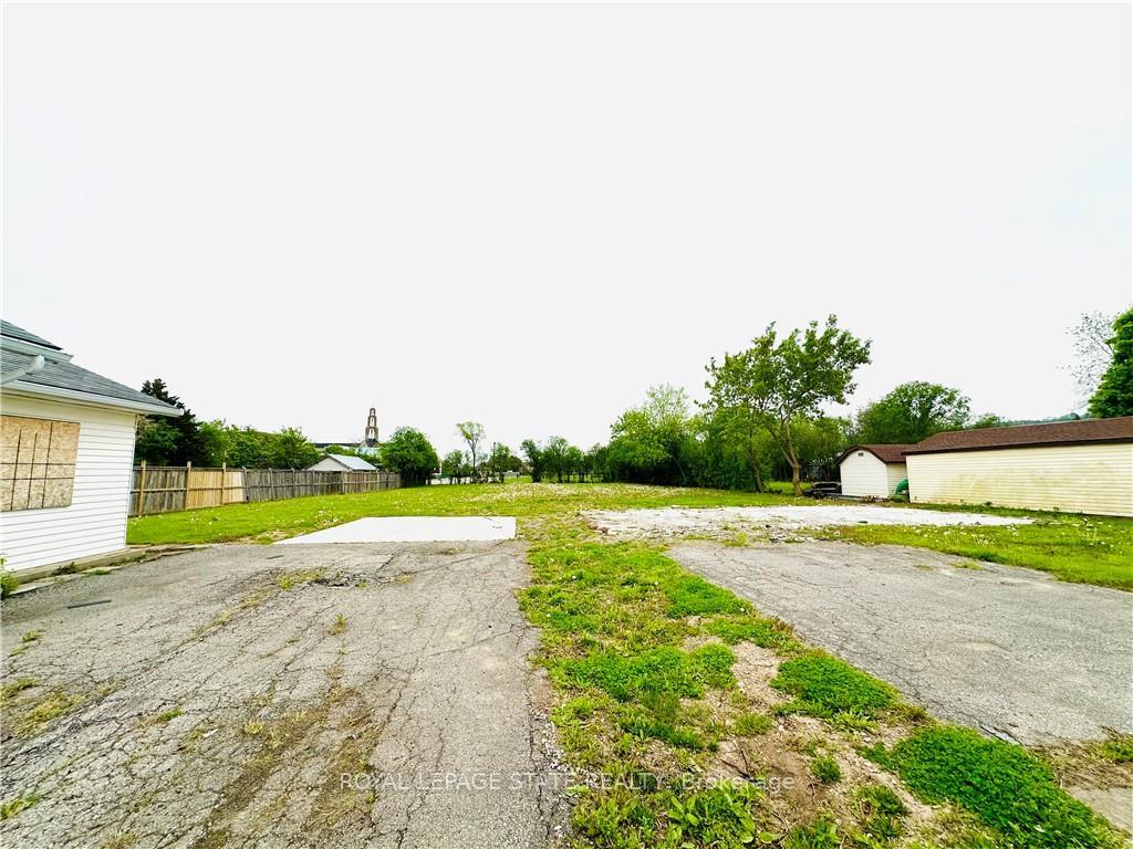 Photo 8 of 146 Green Road, Hamilton, Stoney Creek — HOMEH