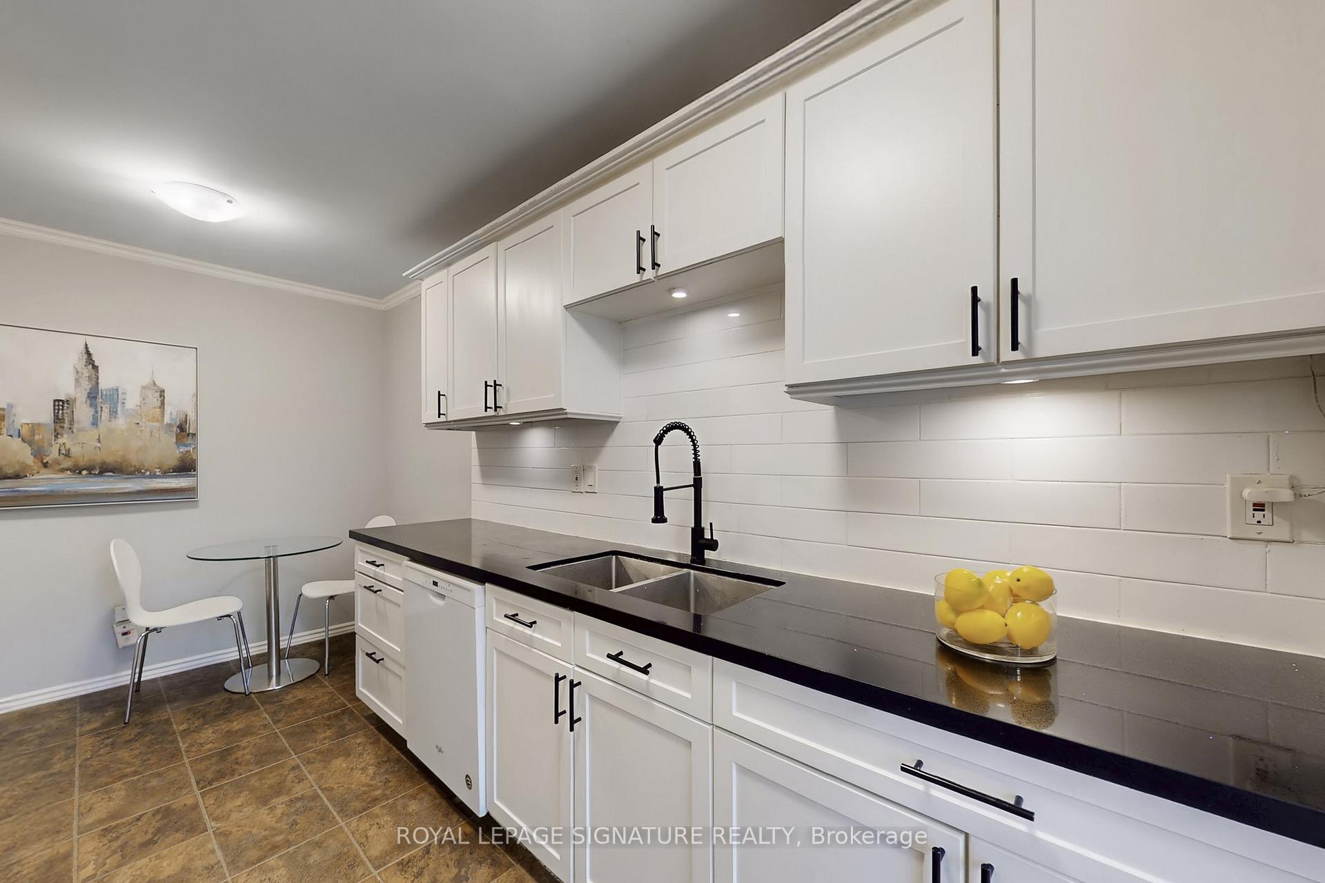 Photo 14 of Unit 76, 700 Harmony Road N, Oshawa, Pinecrest — HOMEH