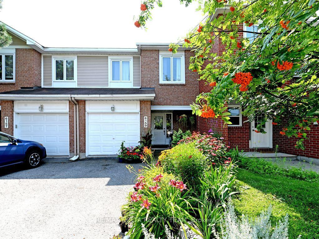 Photo 1 of Unit 28, 6159 Heritage Park Crescent, Ottawa, Chapel Hill — HOMEH