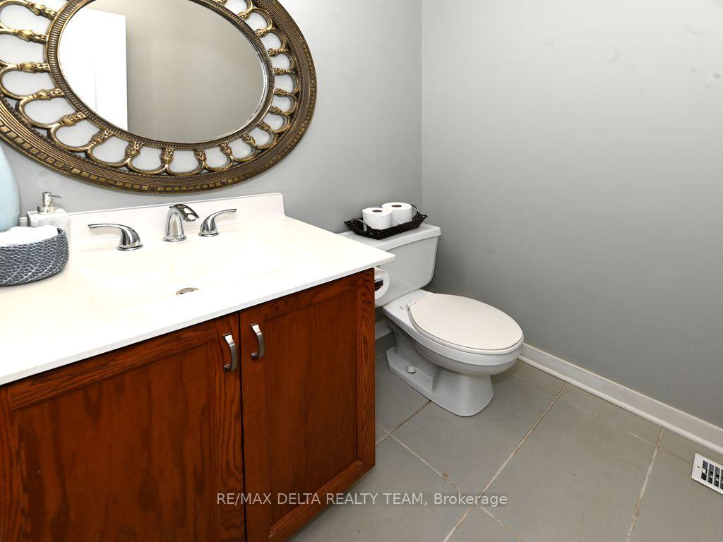 Photo 13 of Unit 28, 6159 Heritage Park Crescent, Ottawa, Chapel Hill — HOMEH