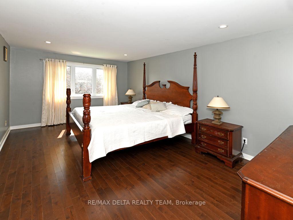 Photo 15 of Unit 28, 6159 Heritage Park Crescent, Ottawa, Chapel Hill — HOMEH