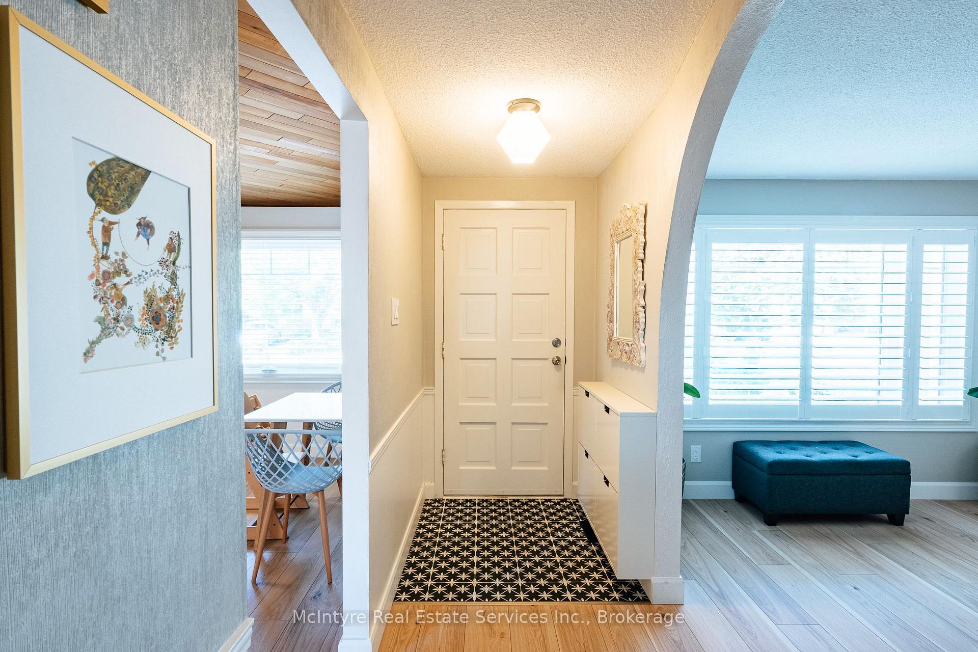 Photo 5 of 78 Helene Crescent, Waterloo, Beechwood — HOMEH
