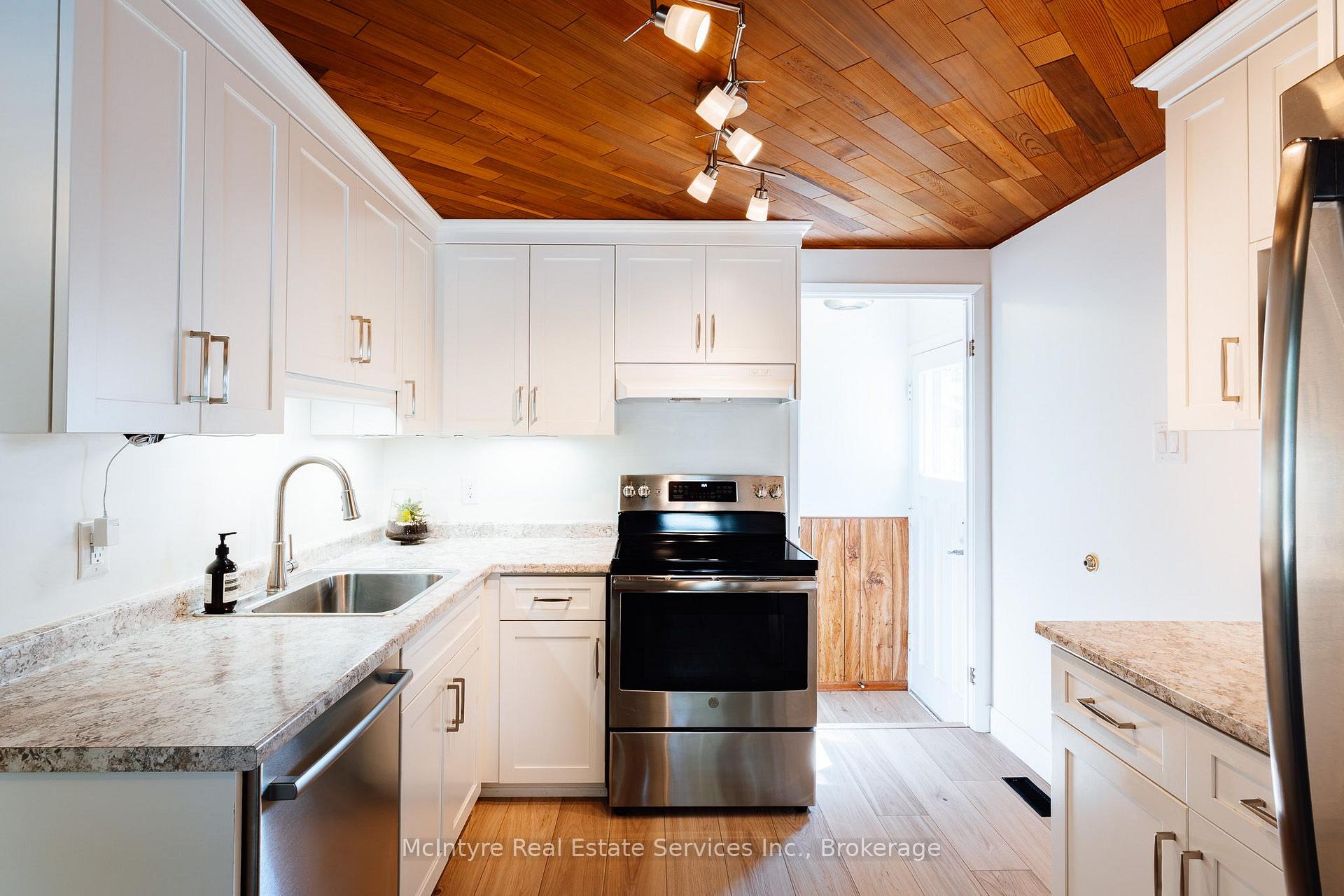 Photo 27 of 78 Helene Crescent, Waterloo, Beechwood — HOMEH