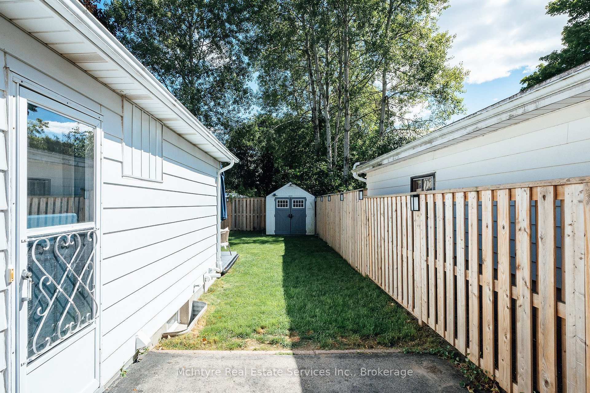 Photo 41 of 78 Helene Crescent, Waterloo, Beechwood — HOMEH
