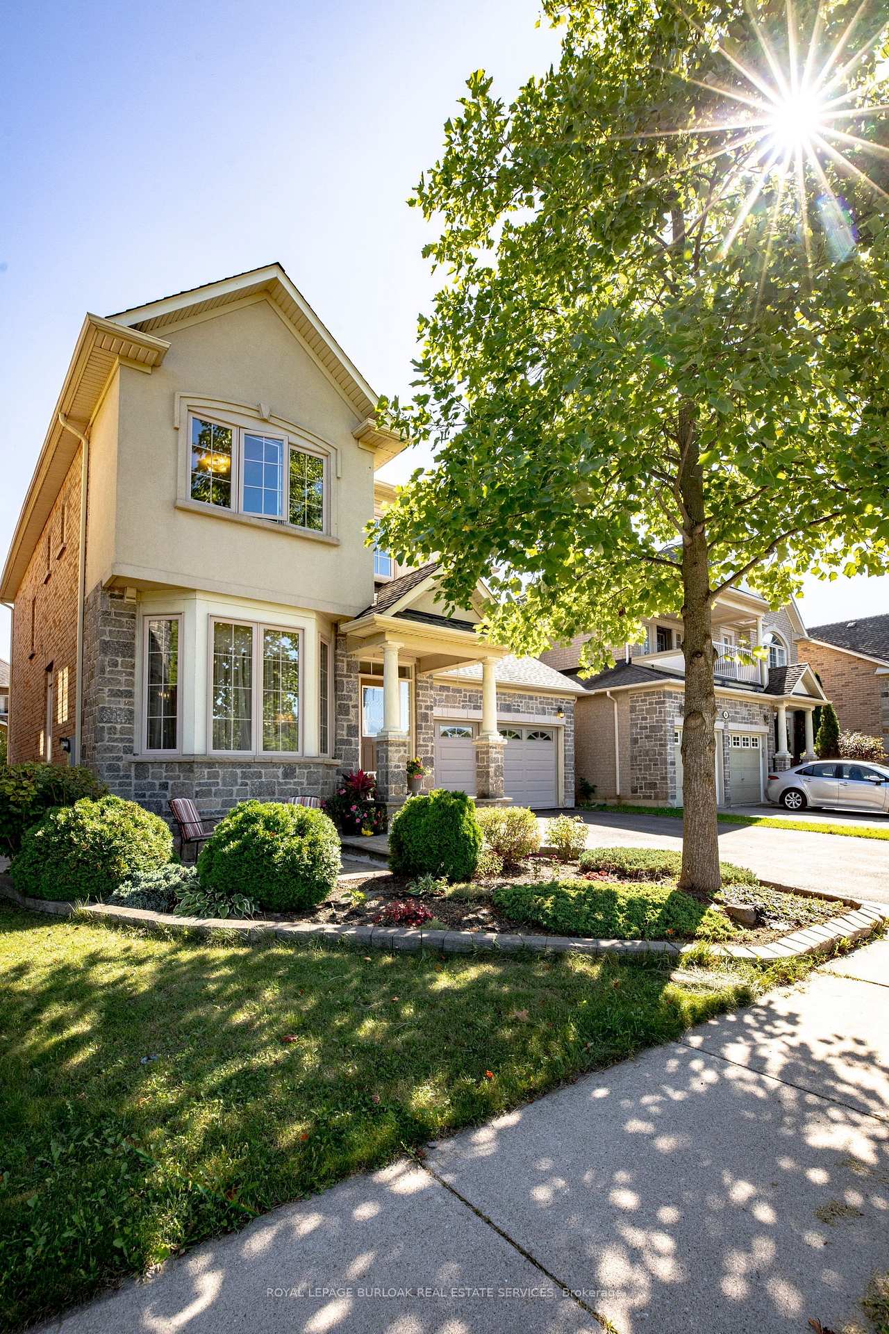 Photo 5 of 364 Nautical Boulevard, Oakville, Bronte — HOMEH