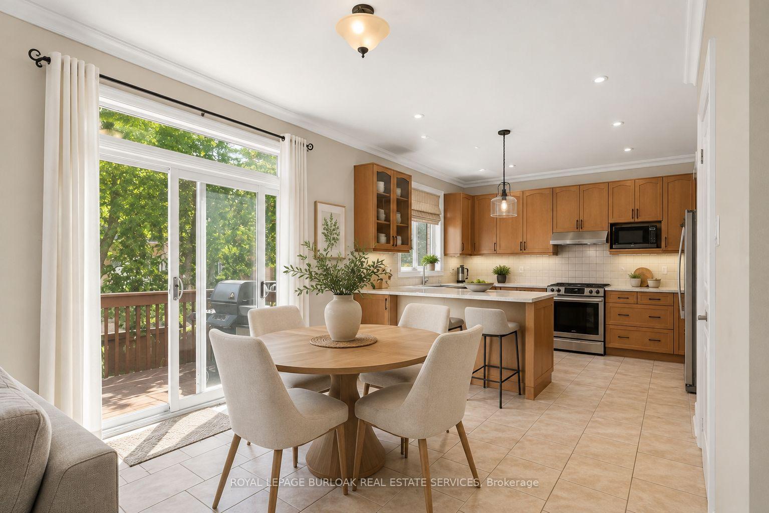 Photo 20 of 364 Nautical Boulevard, Oakville, Bronte — HOMEH