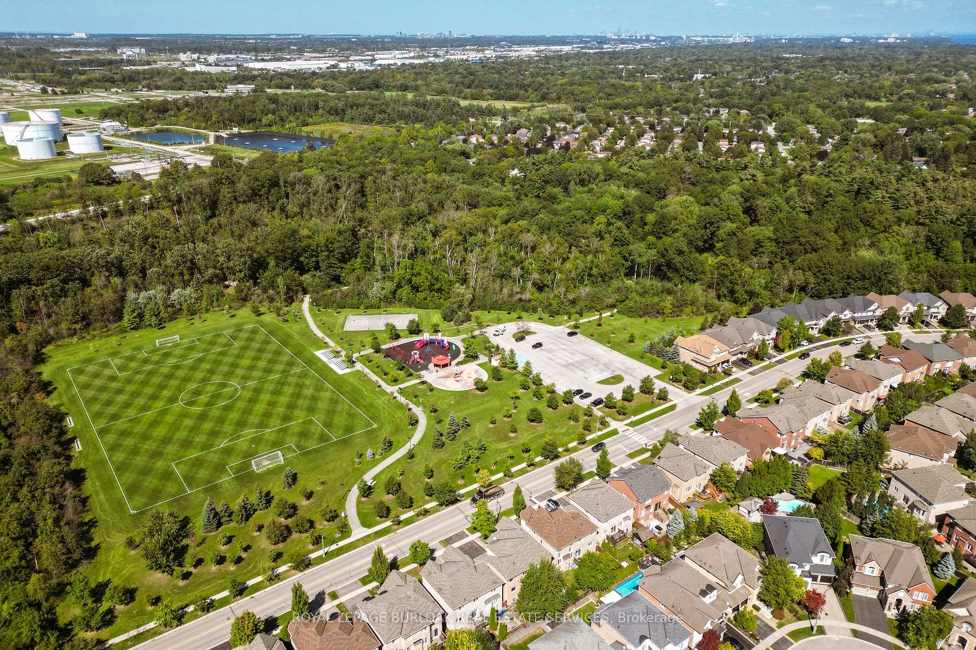 Photo 49 of 364 Nautical Boulevard, Oakville, Bronte — HOMEH