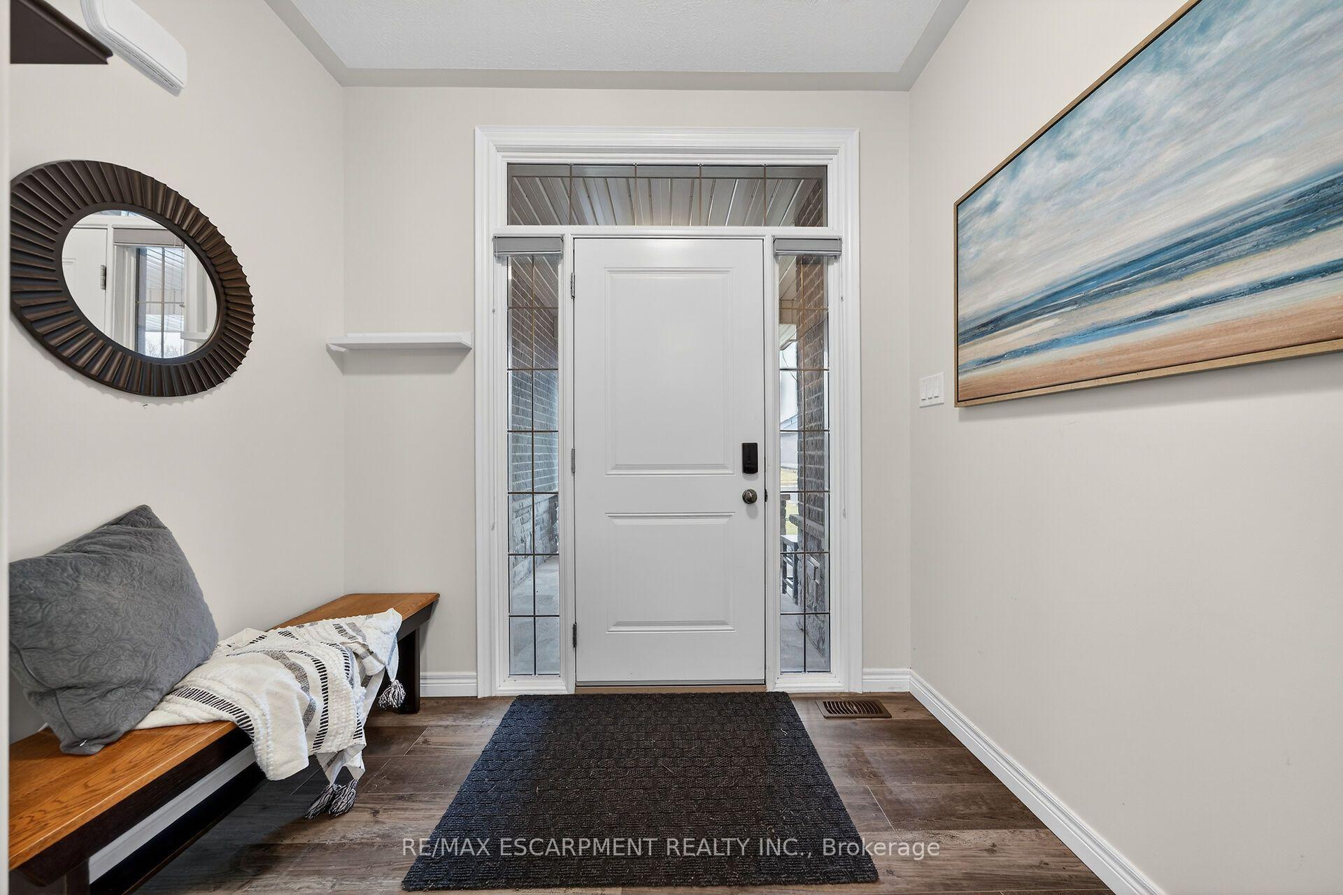 Photo 5 of 31 Sycamore Drive, Norfolk, Port Dover — HOMEH