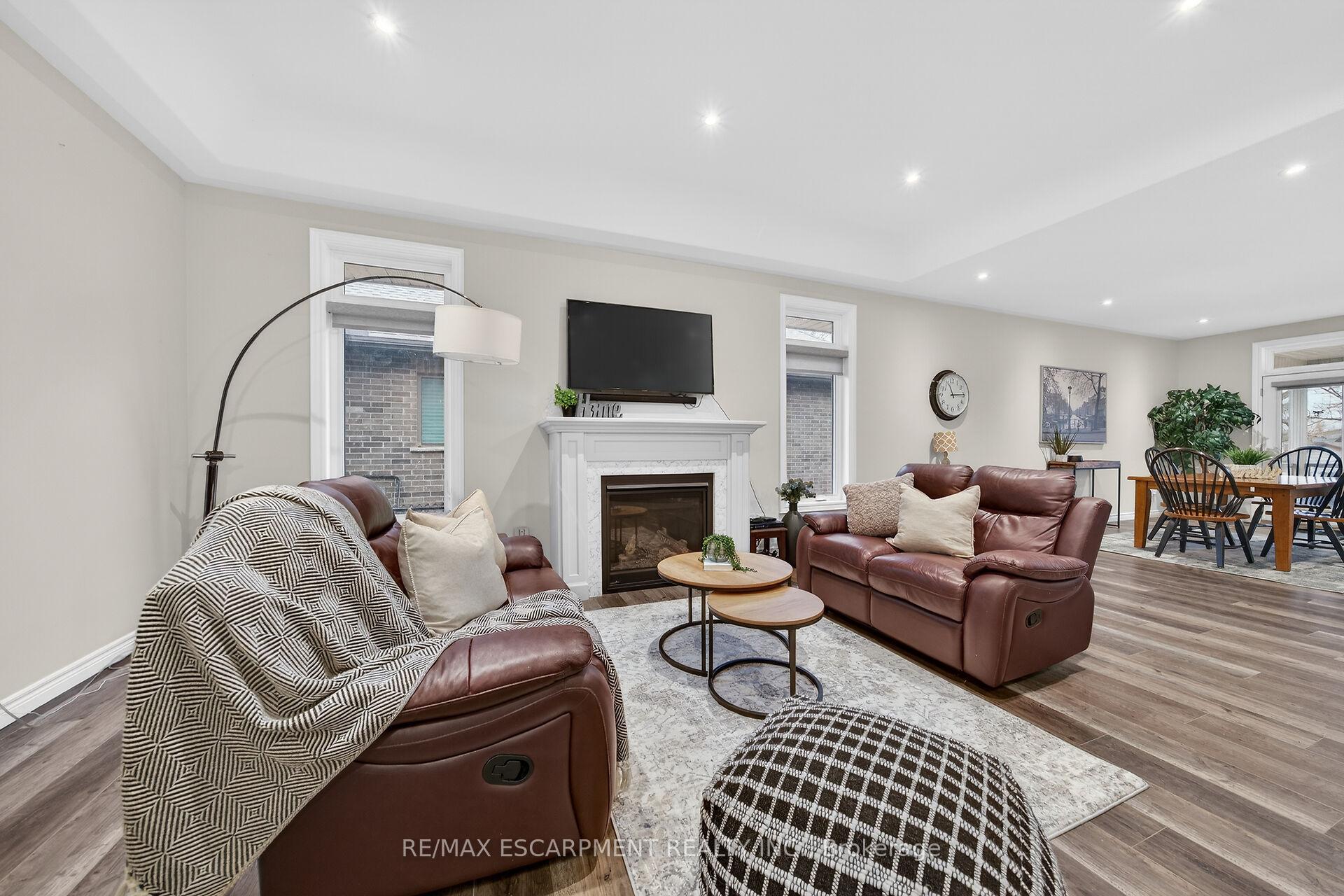 Photo 6 of 31 Sycamore Drive, Norfolk, Port Dover — HOMEH
