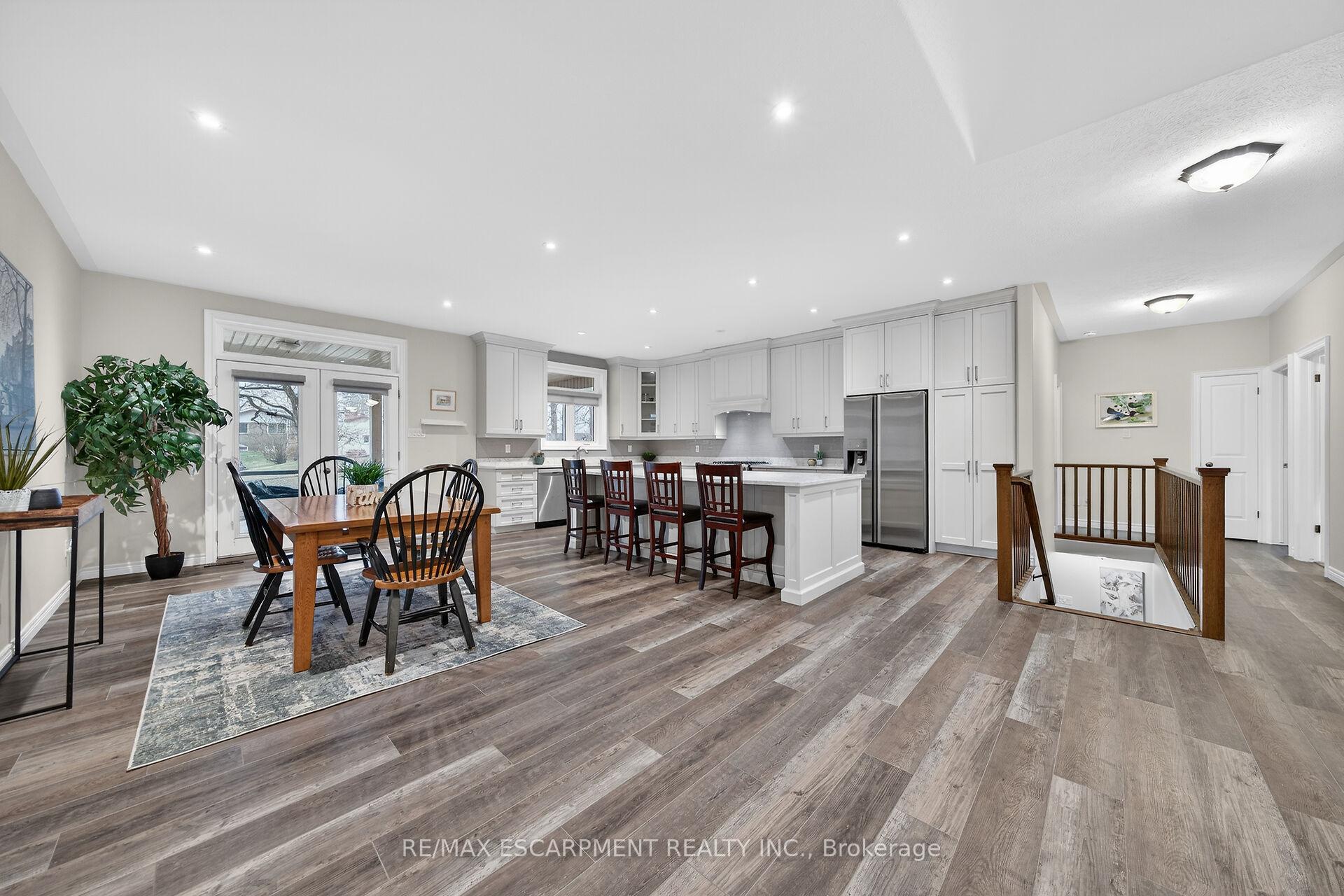 Photo 8 of 31 Sycamore Drive, Norfolk, Port Dover — HOMEH
