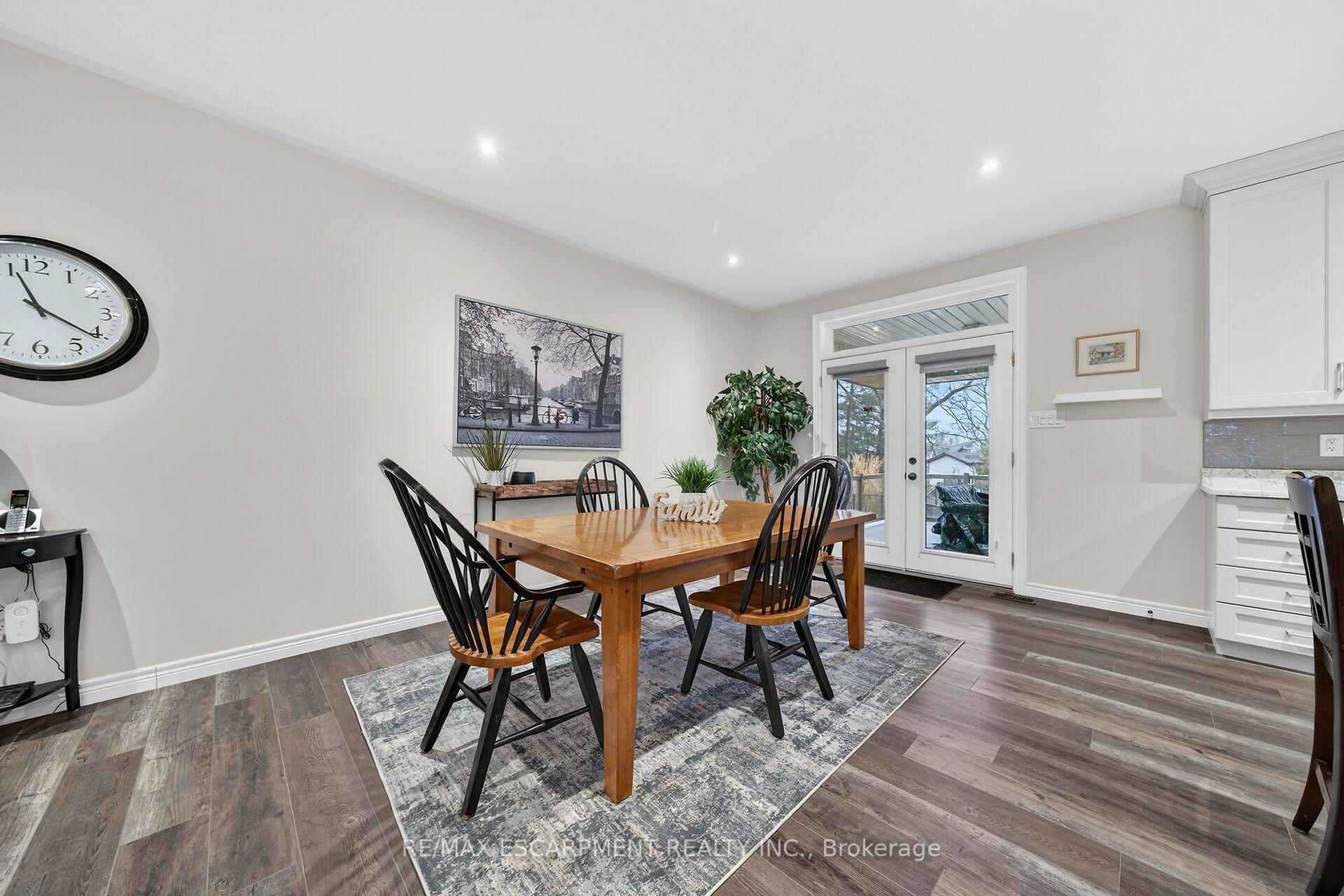 Photo 15 of 31 Sycamore Drive, Norfolk, Port Dover — HOMEH